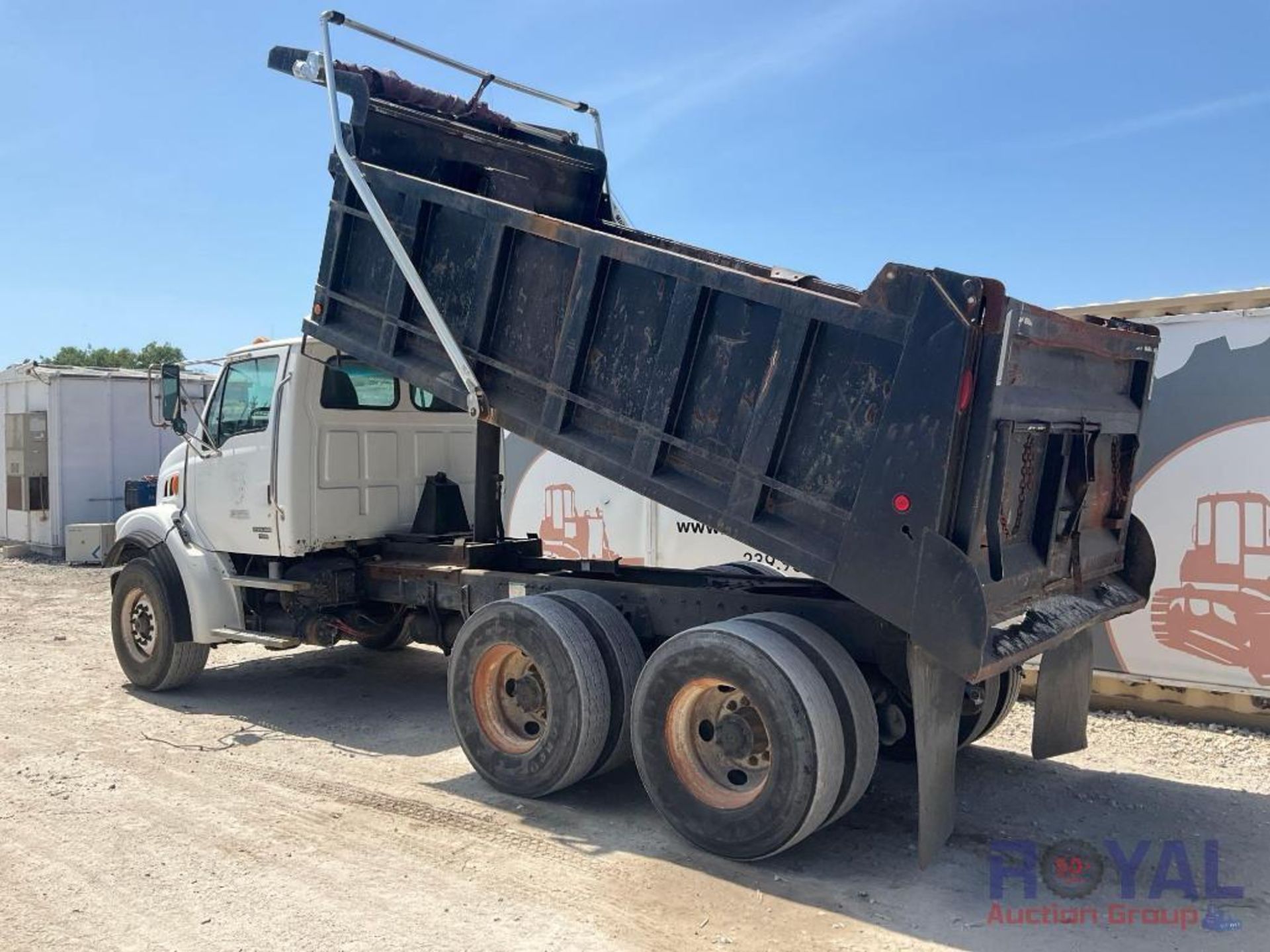 2007 Sterling L7500 T/A Dump Truck - Image 4 of 34