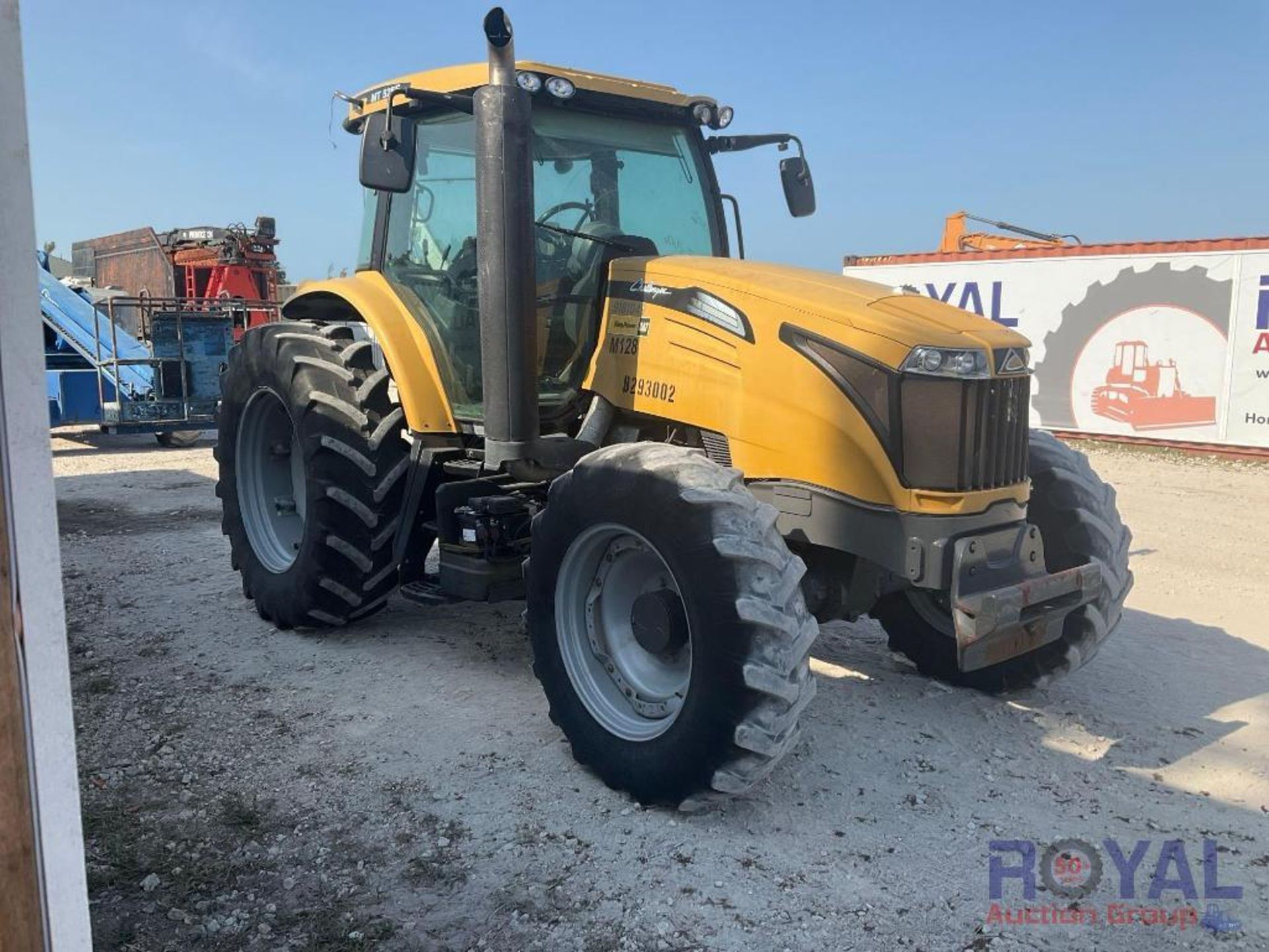 2018 Challenger MT525E 4WD Tractor - Bild 2 aus 36