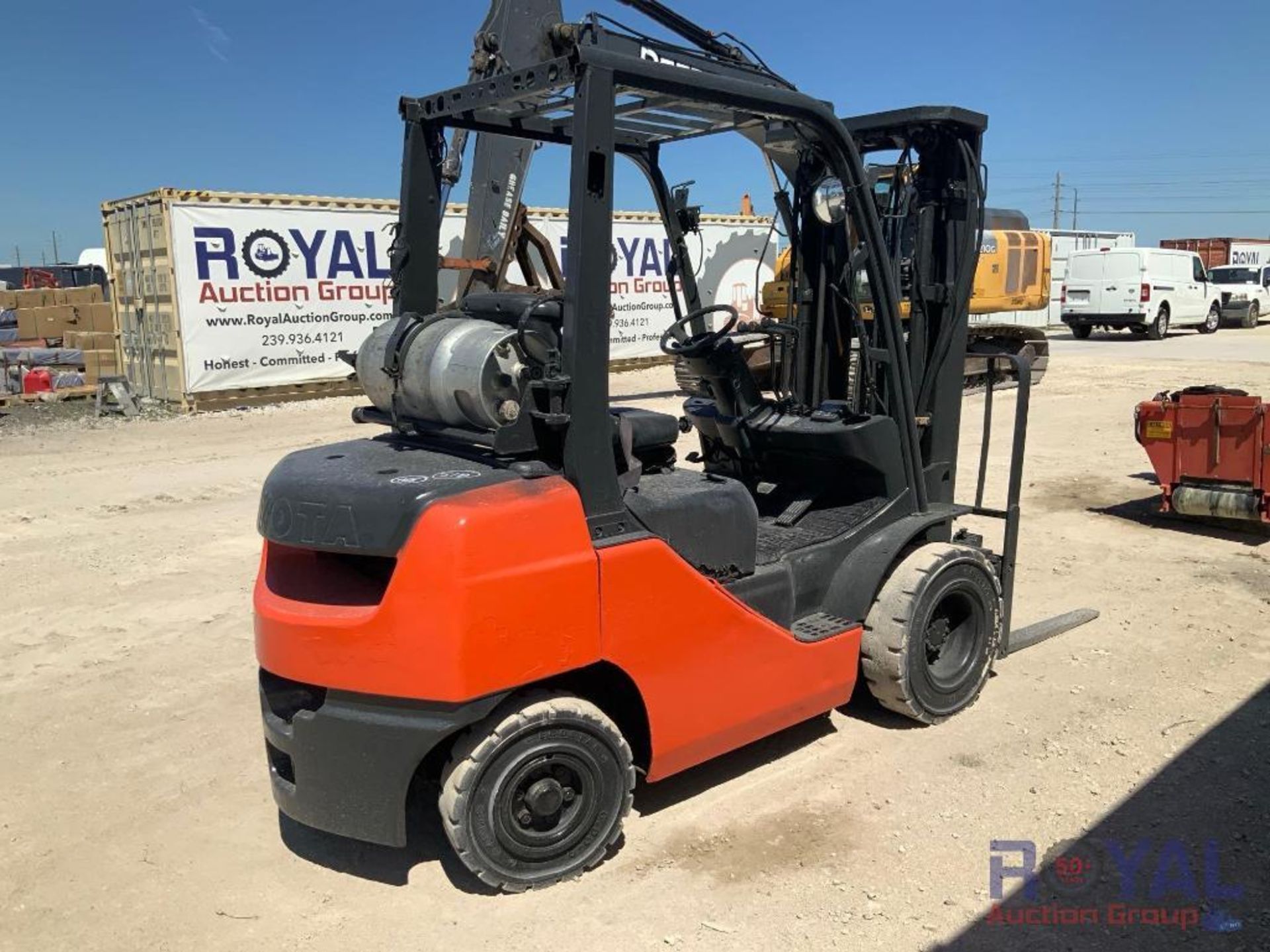 Toyota 8FGU25 5,000lbs Cushion Tire Forklift - Image 3 of 20