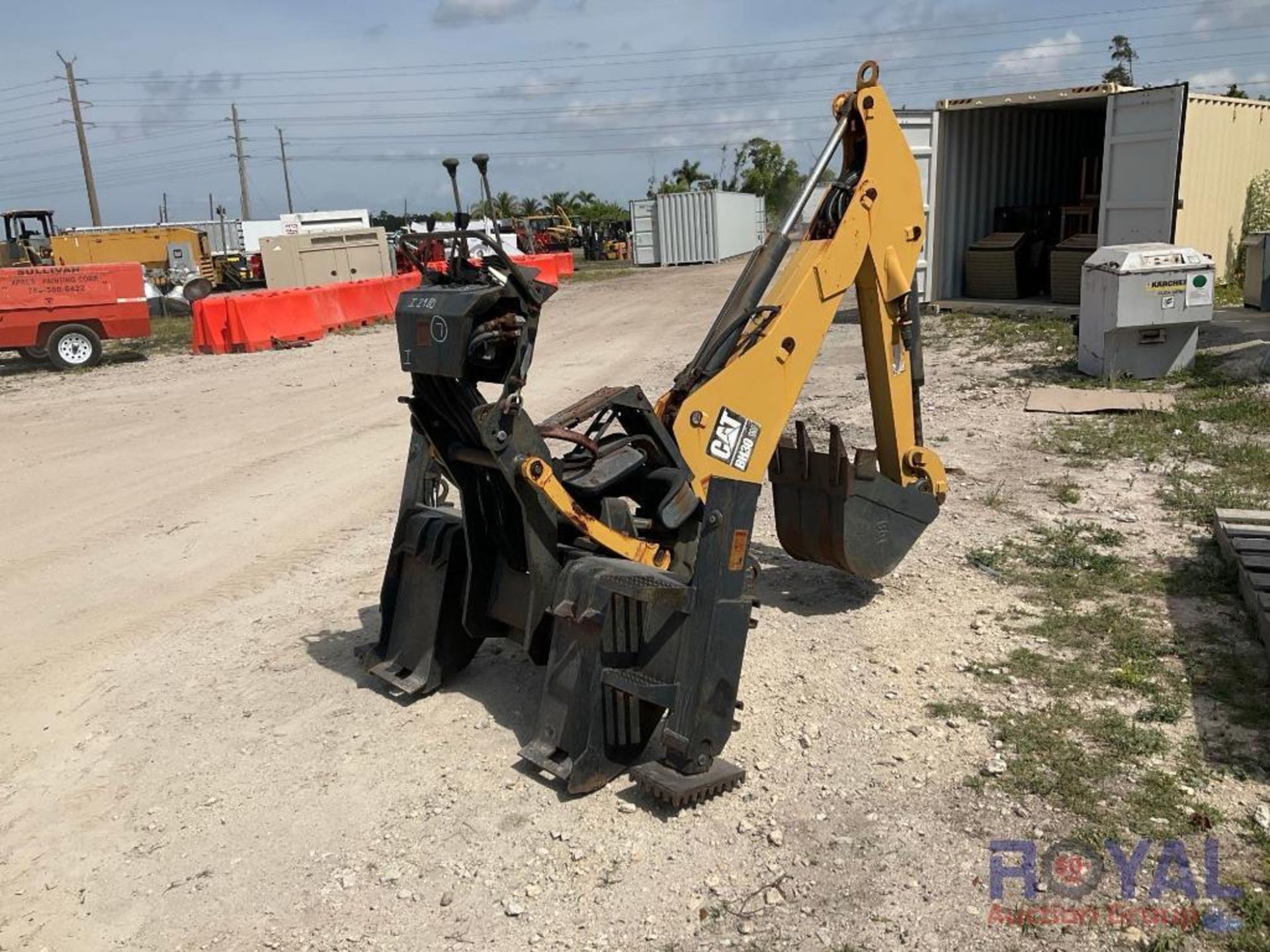 2004 Caterpillar BH30W Backhoe Skid Steer Attachment - Bild 3 aus 11