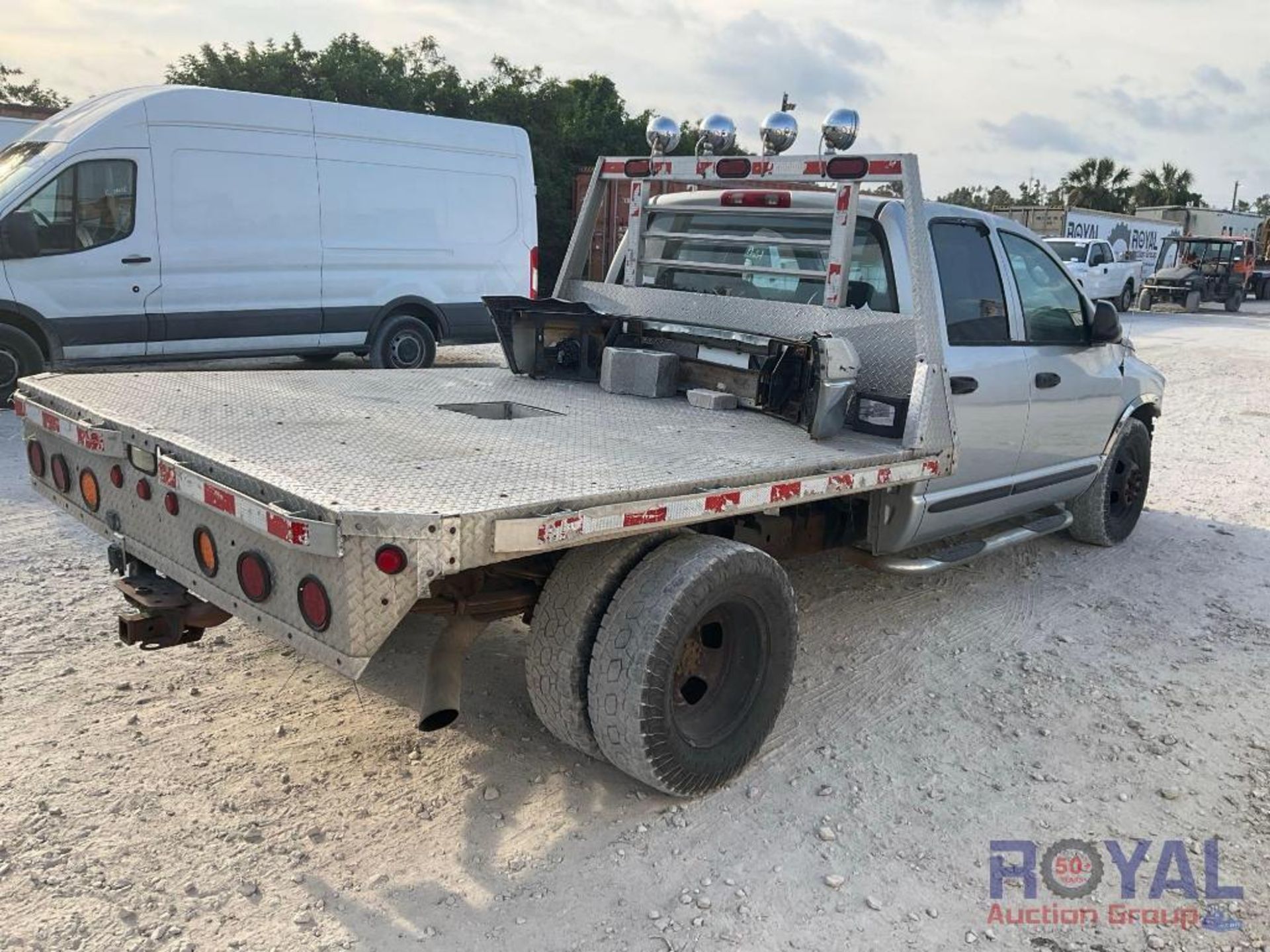 2004 Dodge Ram 8ft Extended Cab Flatbed Truck - Image 3 of 30