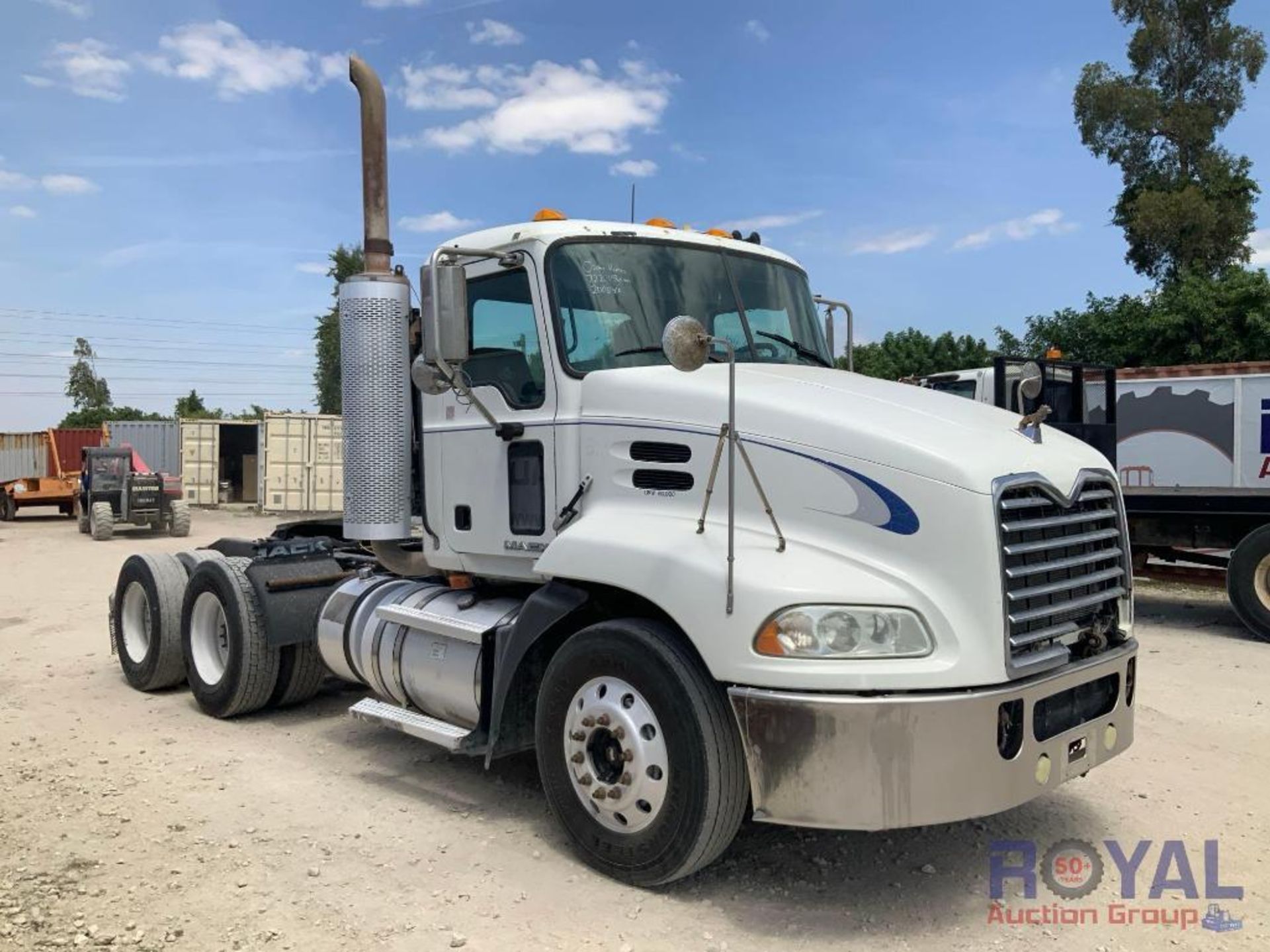 2008 Mack CXU613 Daycab T/A Truck Tractor - Image 2 of 42