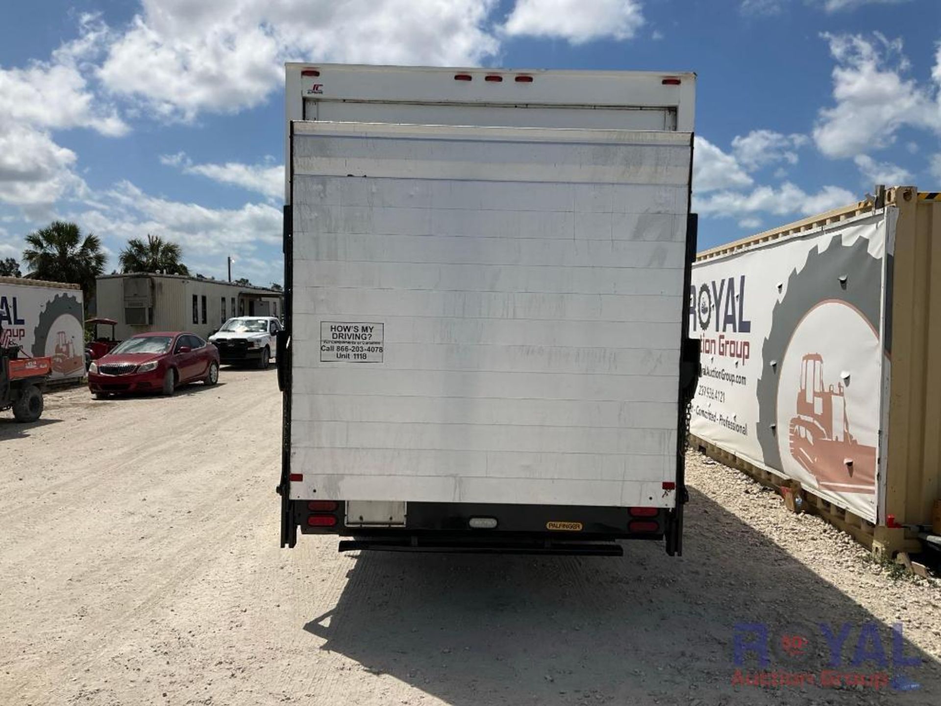 2016 Isuzu NPR 16ft Box Truck - Image 33 of 37