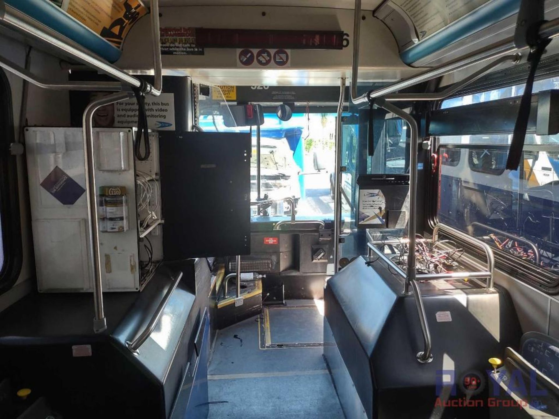 2013 Gillig G30D102N4 Low Floor Passenger Bus - Image 7 of 20