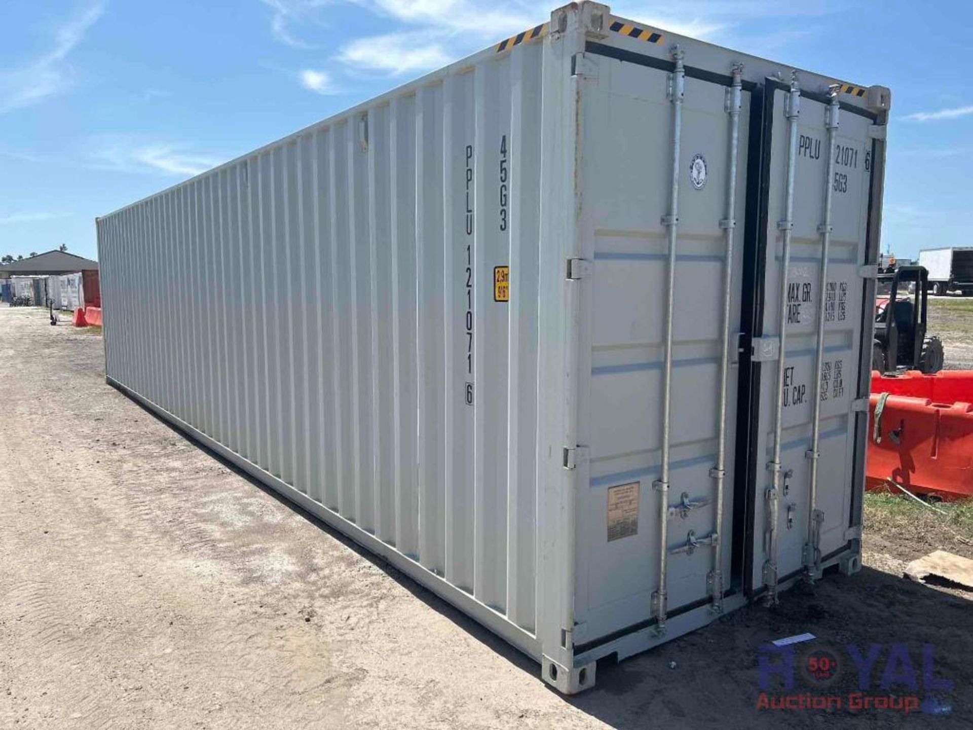 40ft 10 Door One Time Use Shipping Container - Image 2 of 9