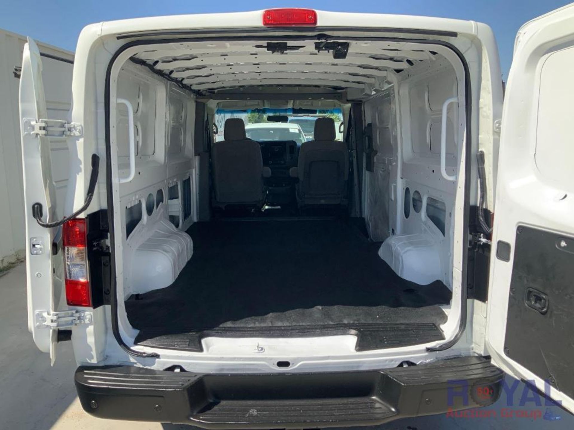 2016 Nissan NV1500 Cargo Van - Image 18 of 31