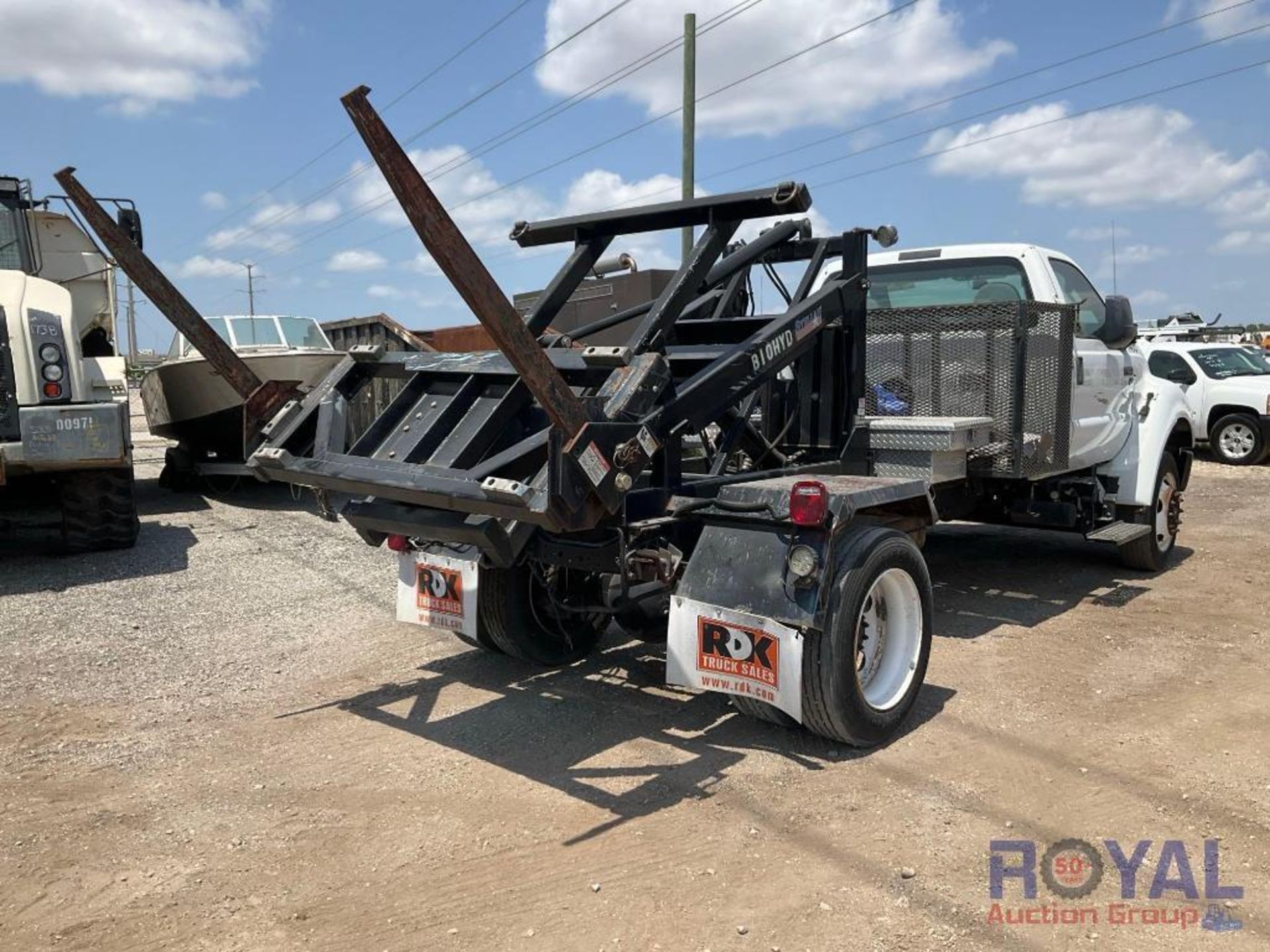 2015 Ford F650 Stellar CCR Container Carrier Dumpster Truck - Image 4 of 40