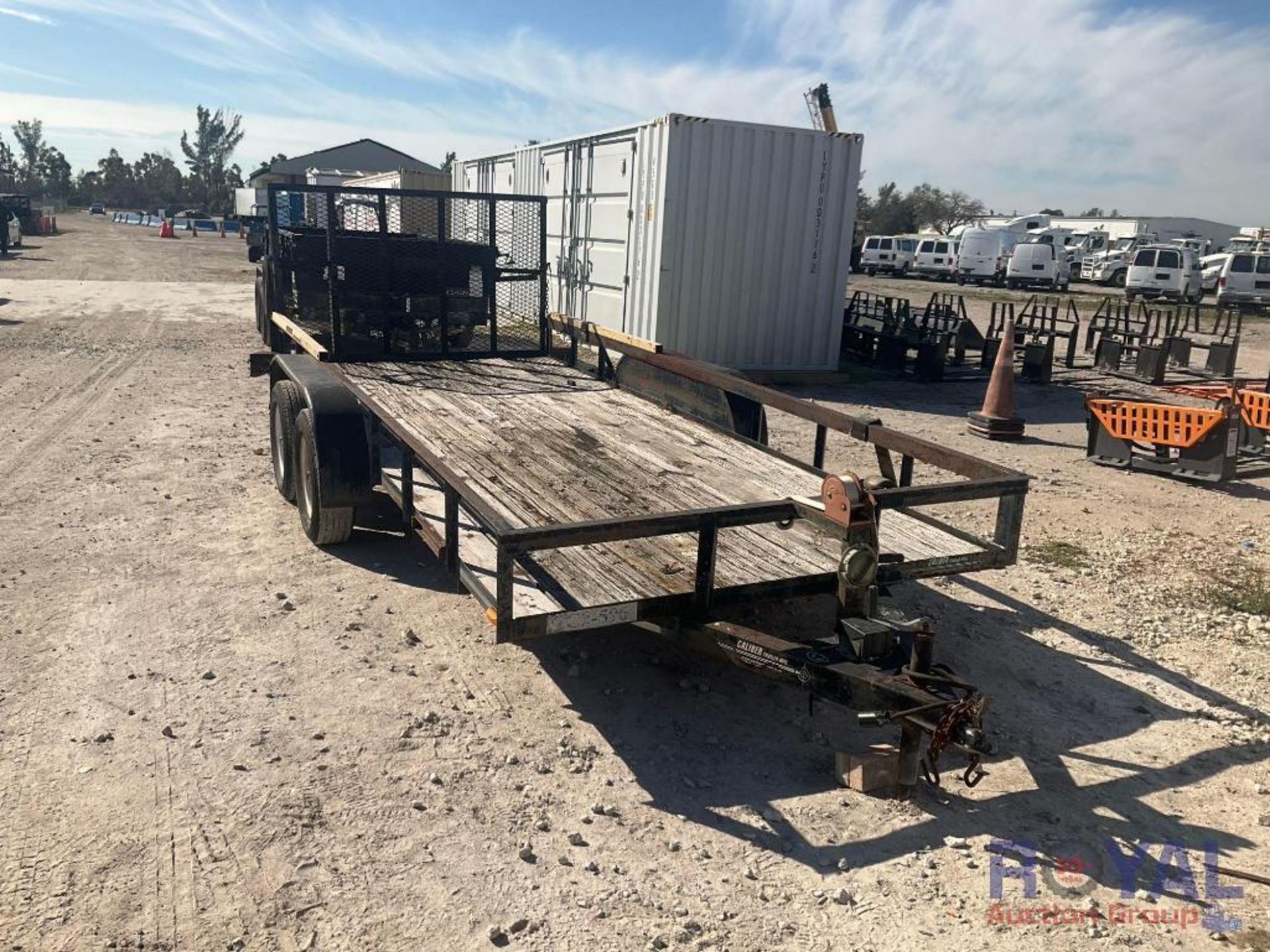 Caliber 16ft Equipment Trailer w/ Fold Down Ramp - Bild 2 aus 9