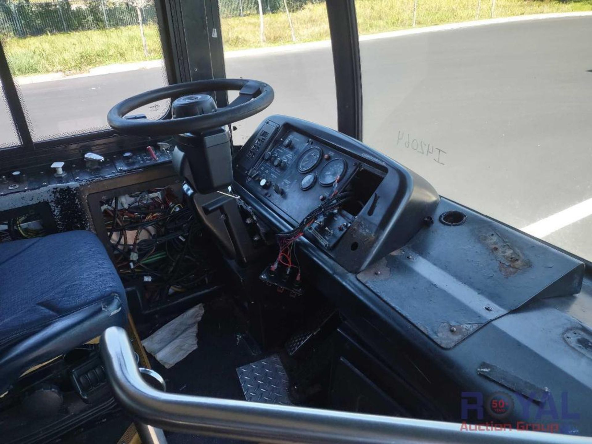 2013 Gillig G30D102N4 Low Floor Passenger Bus - Image 20 of 25