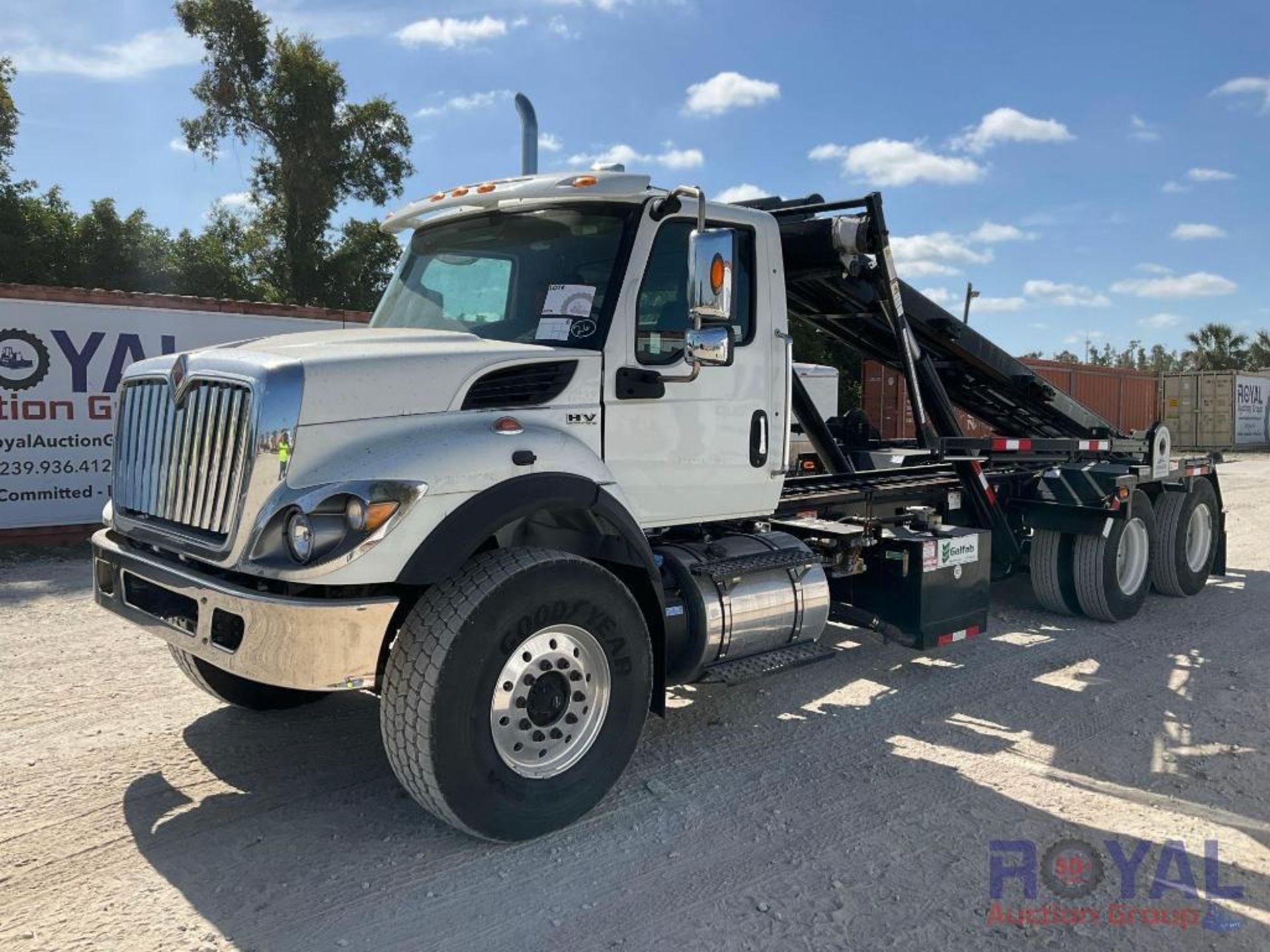 2020 International HV 607 GALFAB 60,000LB T/A Rolloff Truck (911 miles) - Image 2 of 46