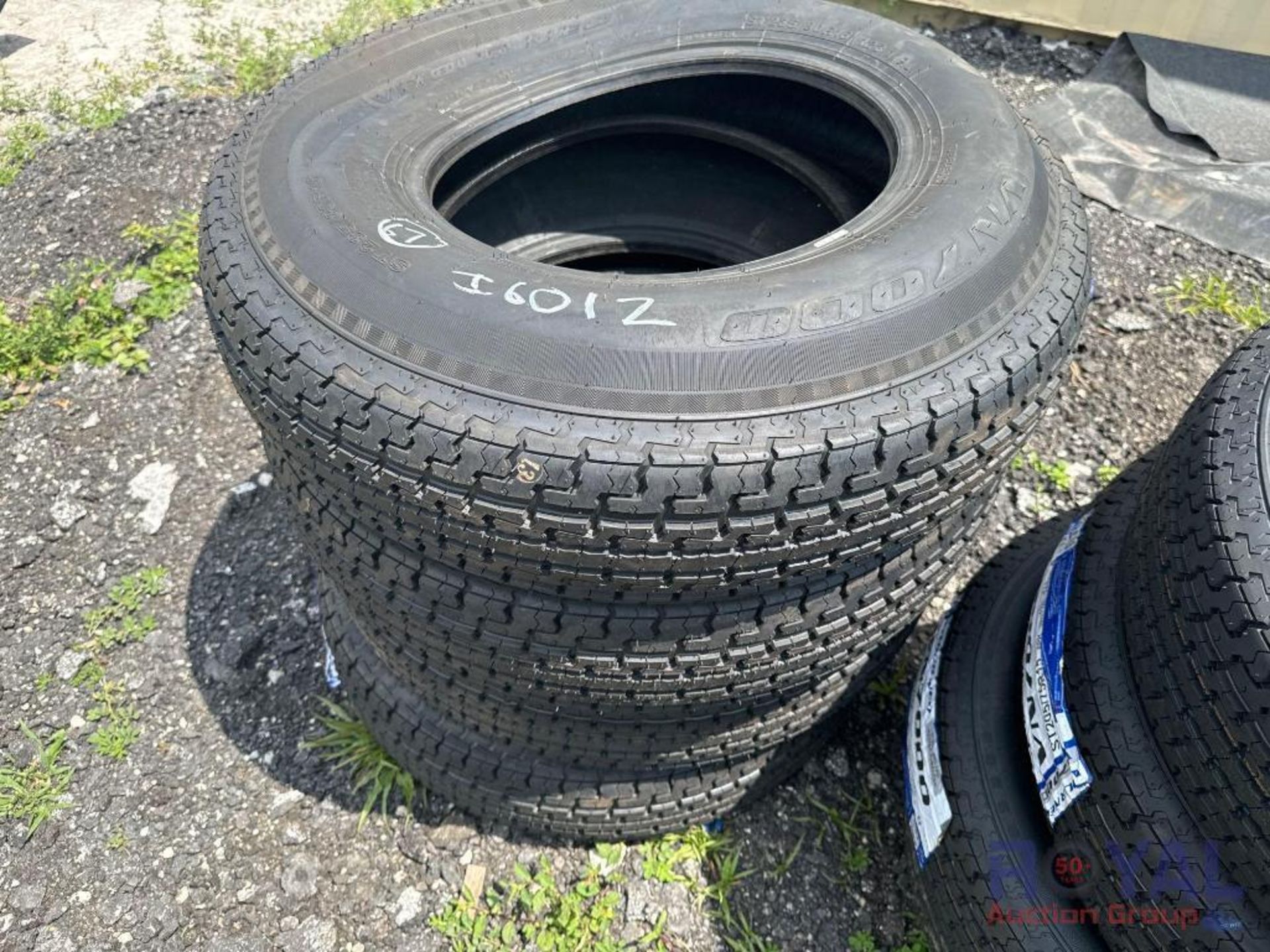 4 Unused ST235/80R16 Radial Trailer Tires - Bild 2 aus 4