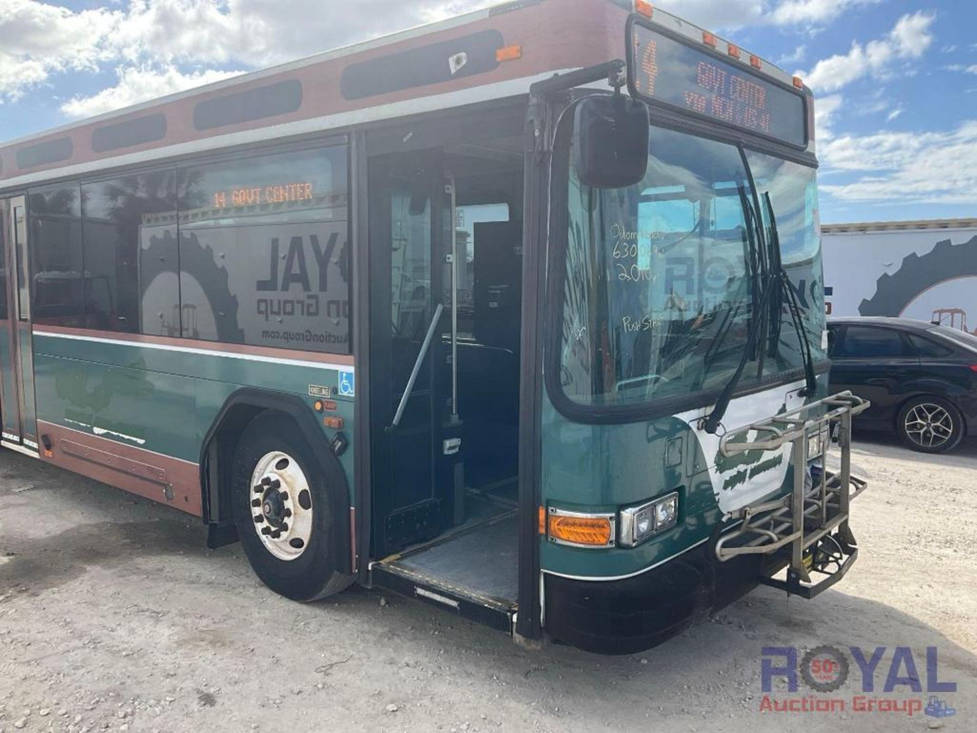 2010 Gillig G27B102N4 Low Floor Passenger Bus - Image 48 of 53