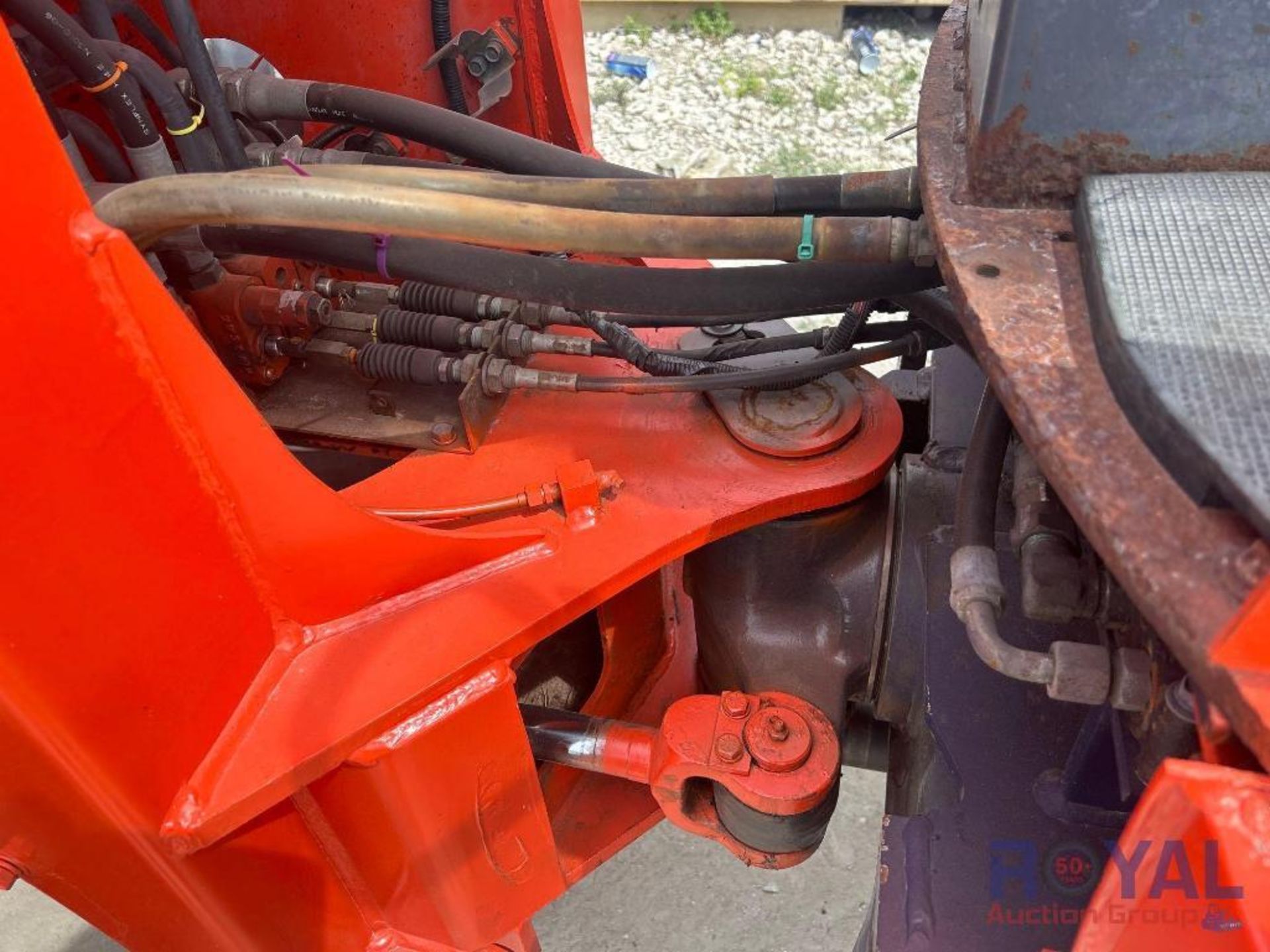 2000 Kubota R520 Loader Backhoe - Image 39 of 45