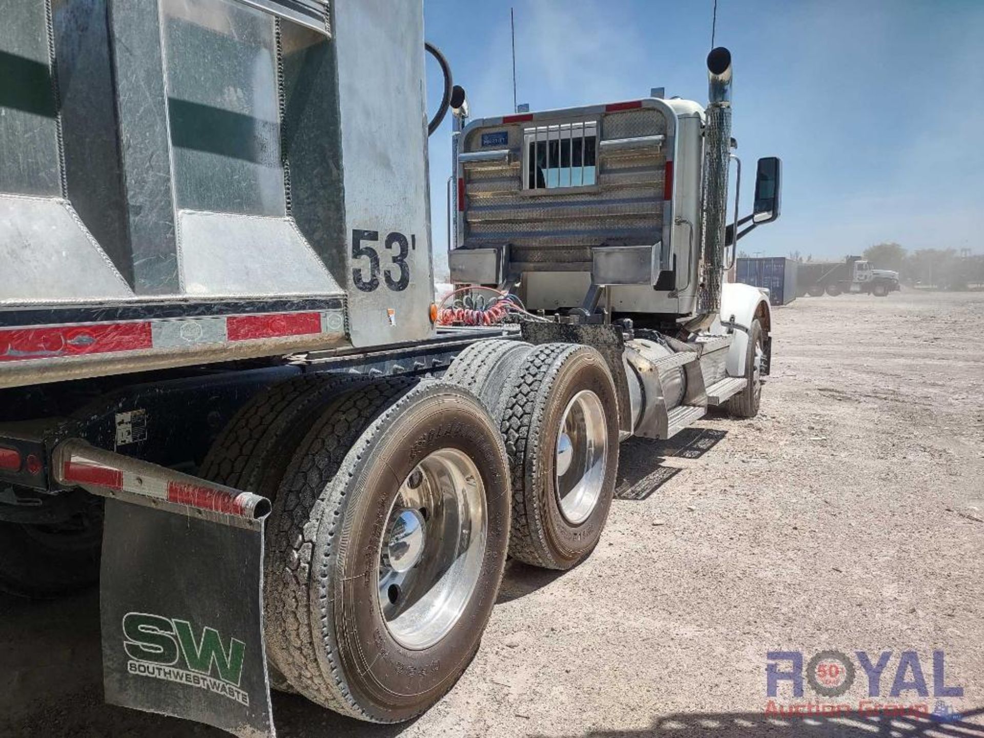 2022 Peterbuilt 567 T/A Day Cab Truck Tractor With Wet Kit - Image 4 of 55