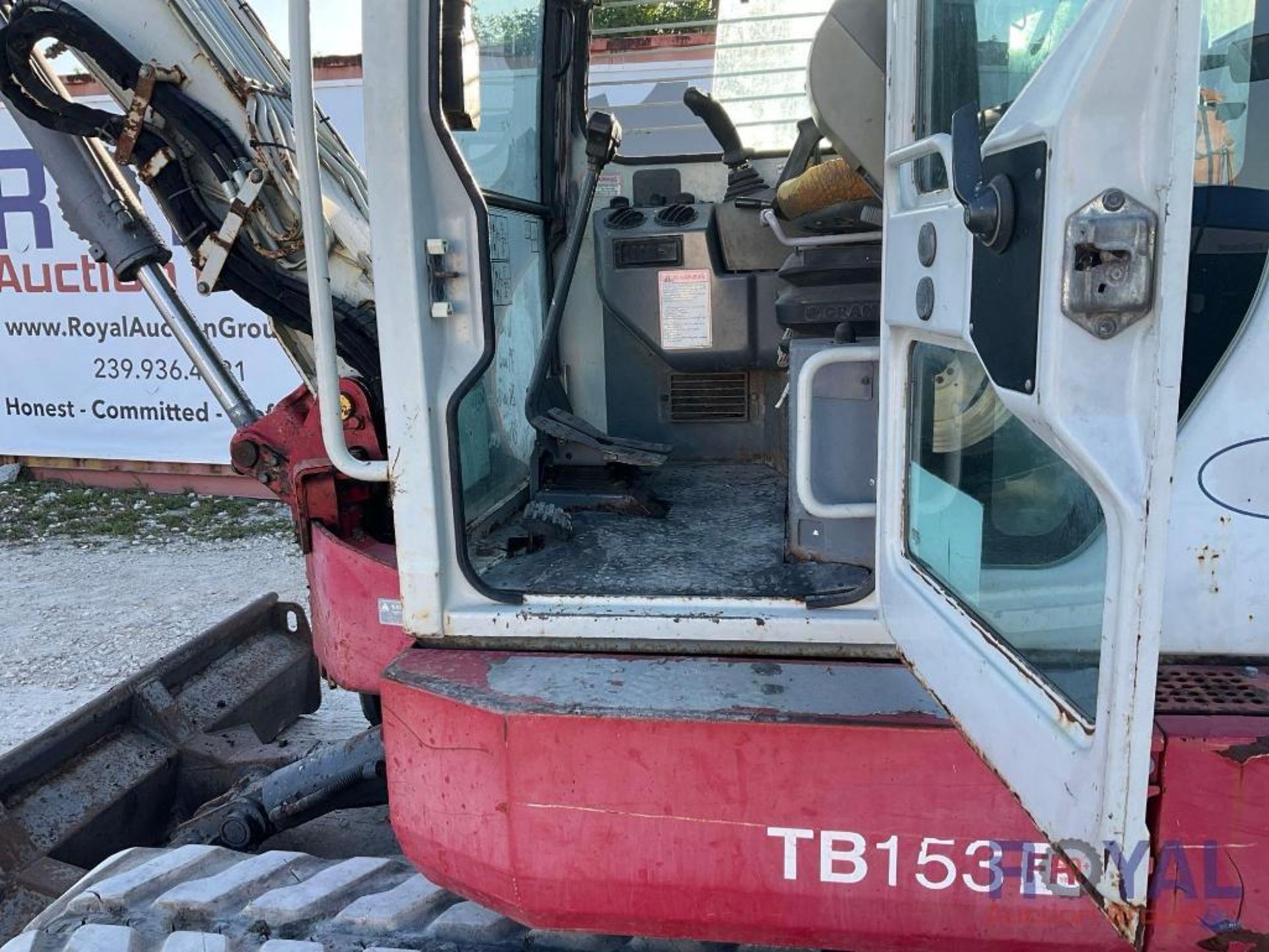 2014 Takeuchi TB153FR Mini Excavator - Image 21 of 33
