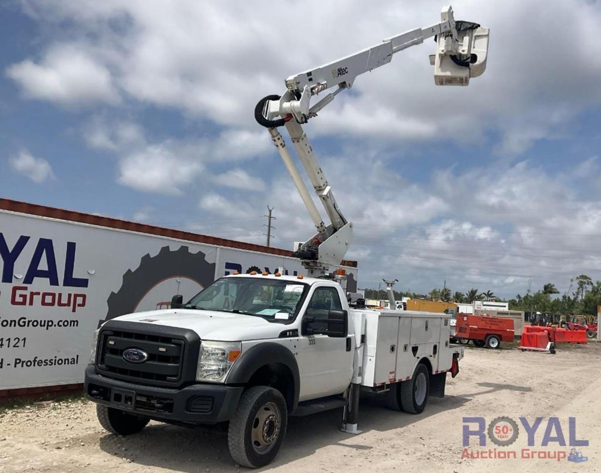 2015 Ford F550 4x4 Altec AT37G Bucket Truck