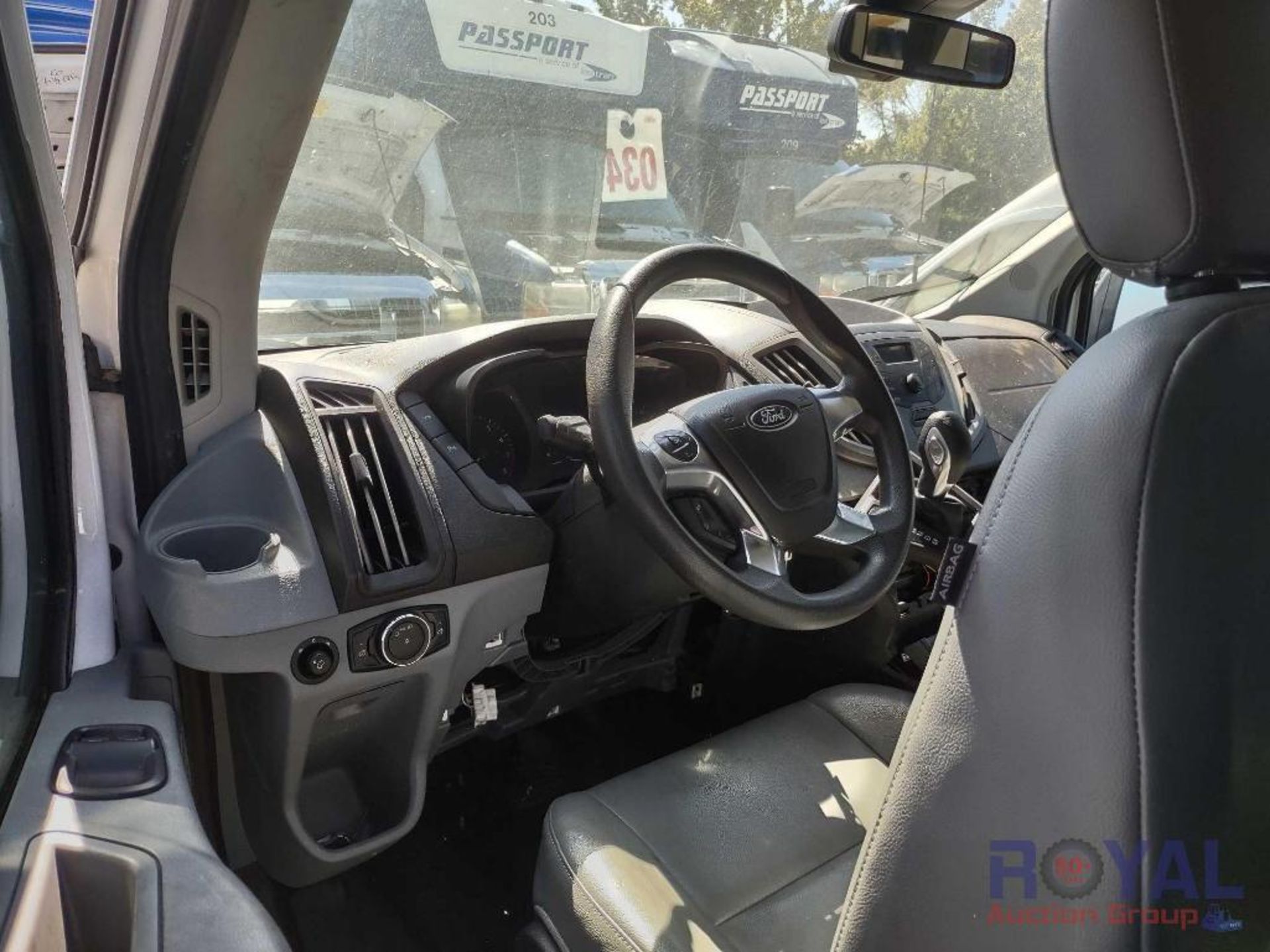 2015 Ford Transit 350 Passenger Van - Bild 13 aus 32