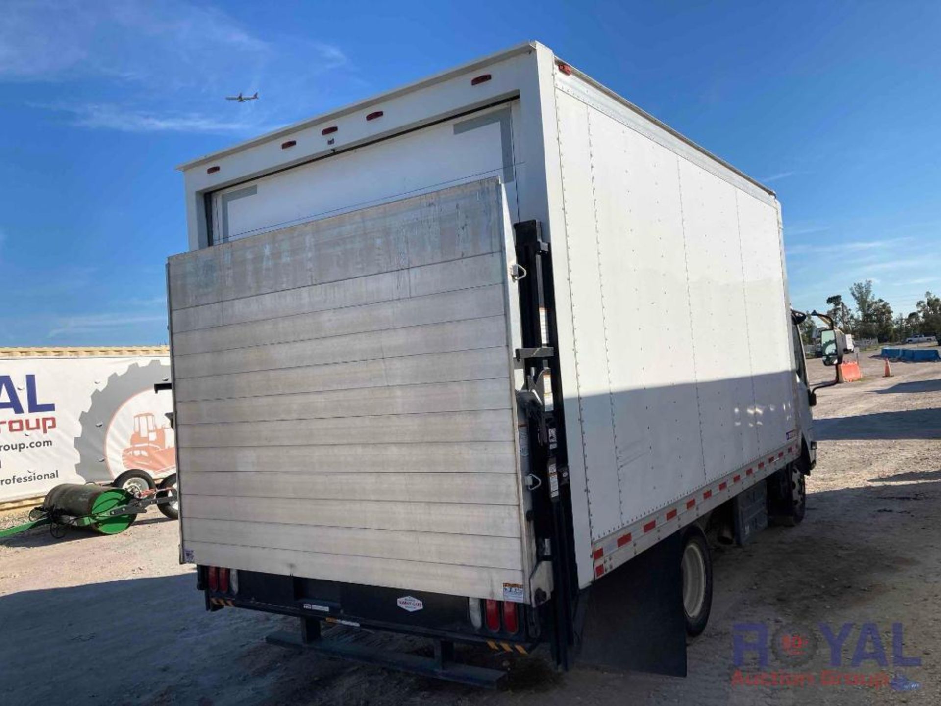 2019 Chevrolet 4500HD 14ft Thermo King Reefer Box Truck - Image 3 of 40