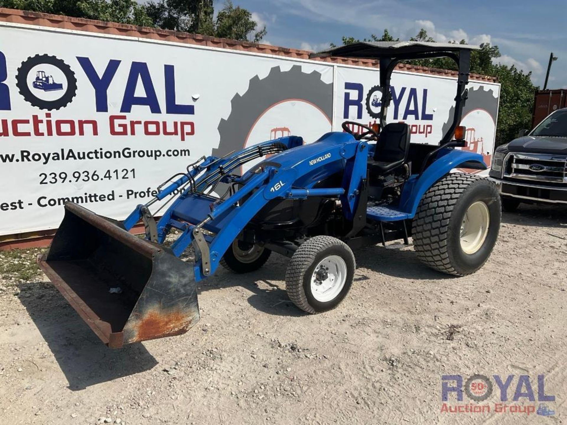 2003 New Holland TC40 Loader Tractor