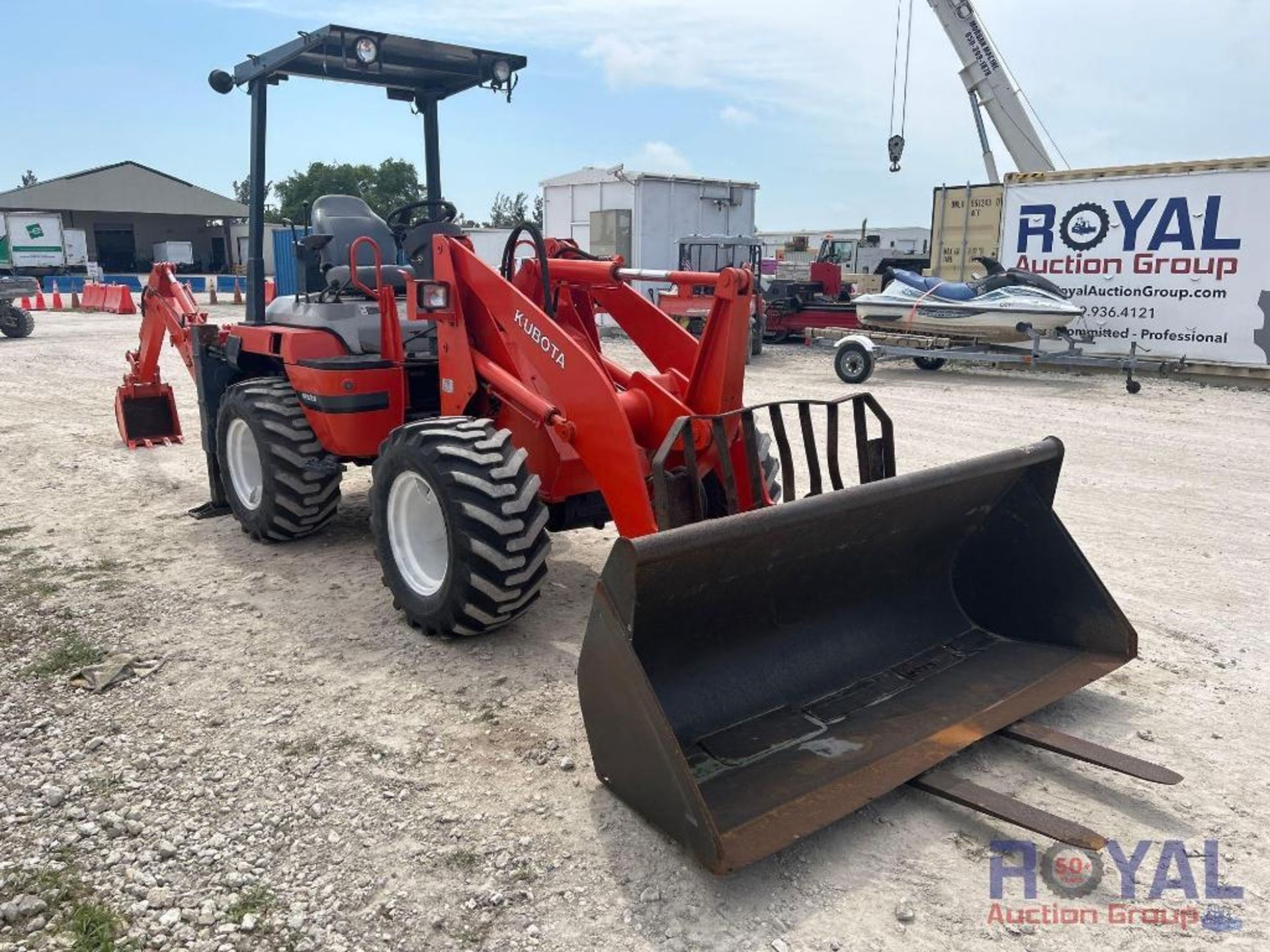 2000 Kubota R520 Loader Backhoe - Image 12 of 45