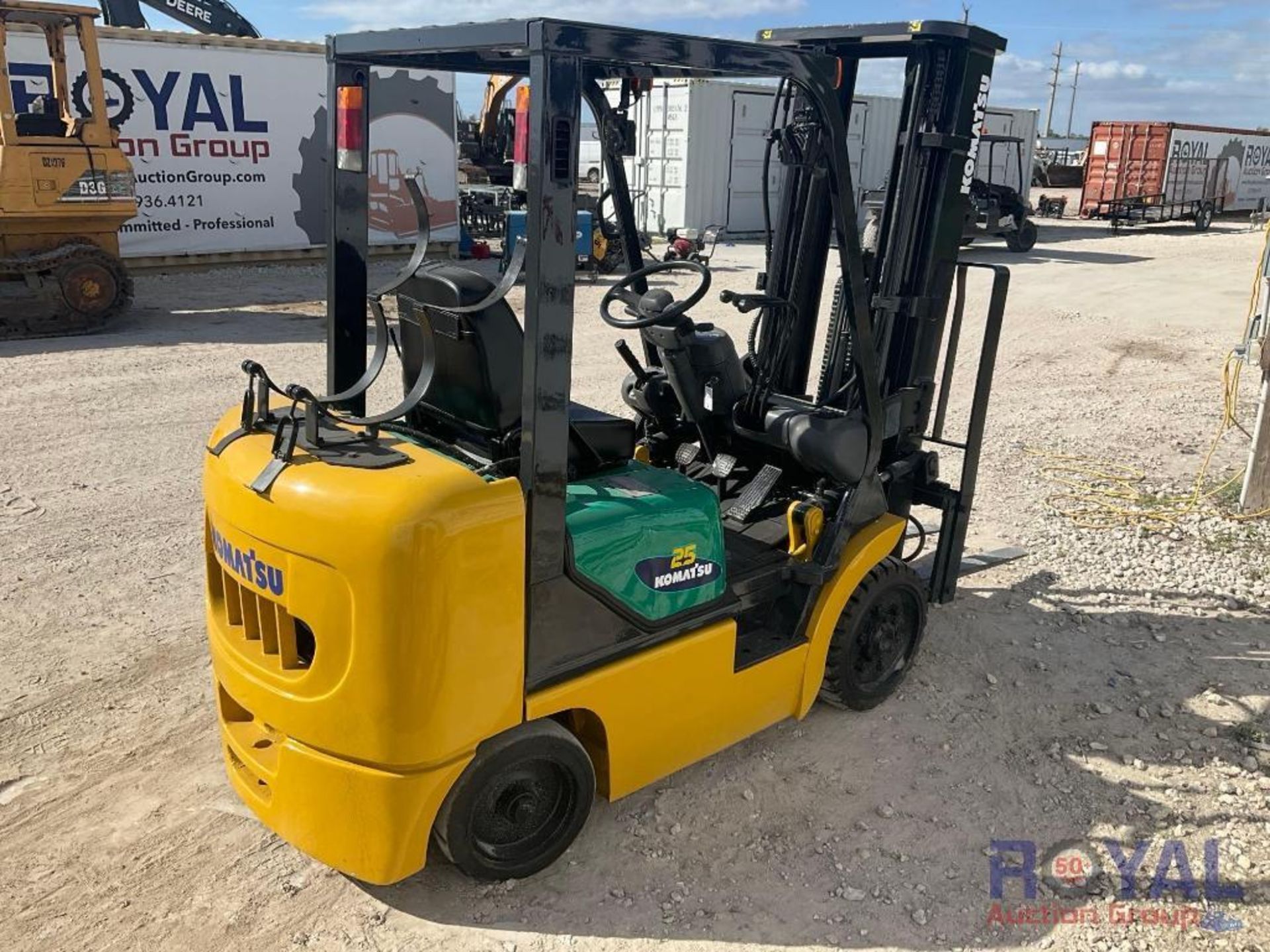 2005 Komatsu FG25ST-14 4,480LB Cushion Tire Forklift - Image 3 of 25