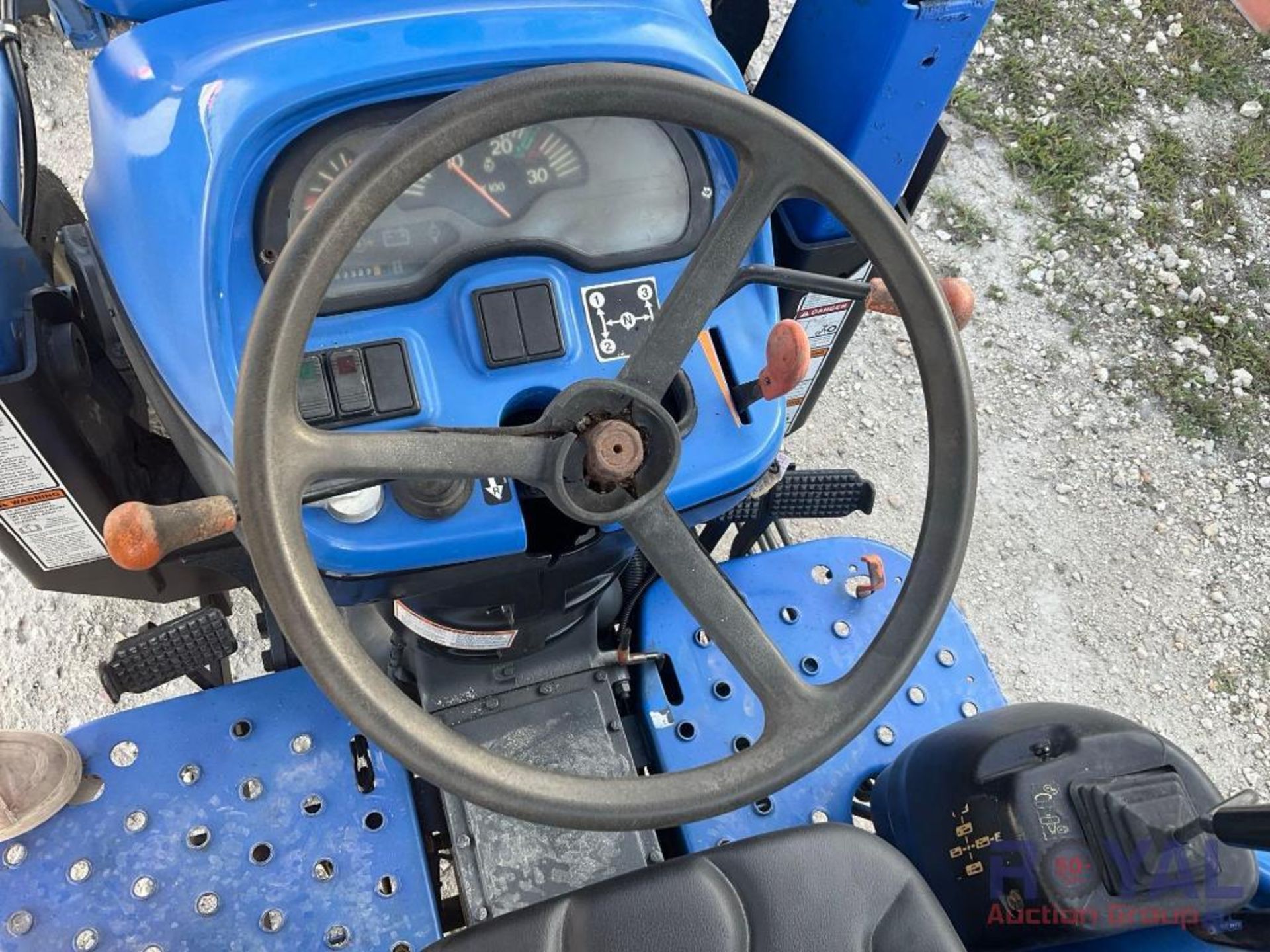 2003 New Holland TC40 Loader Tractor - Image 17 of 26