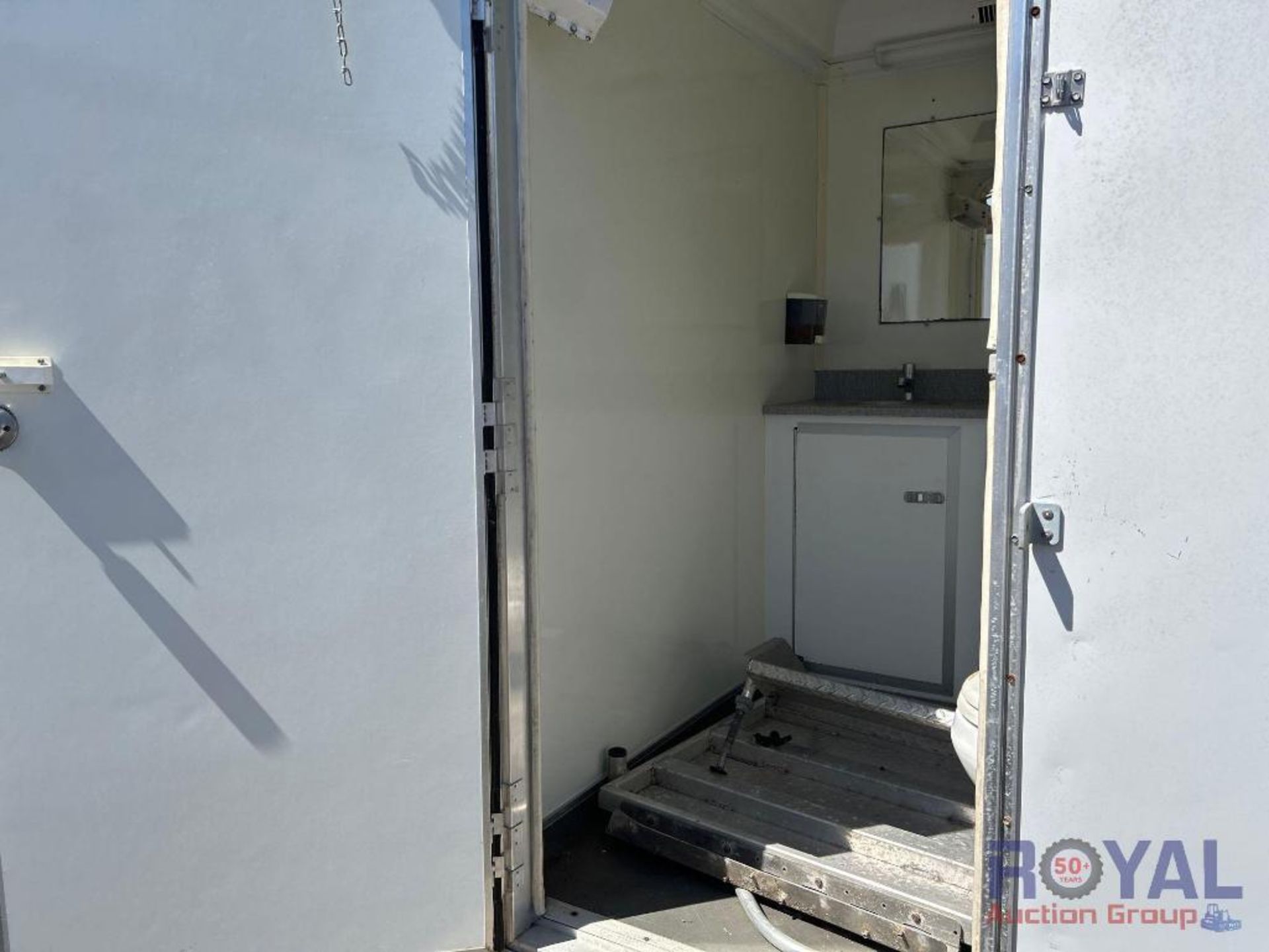 2008 Wells Cargo WC20-ADA Towable Restroom Trailer - Image 12 of 17