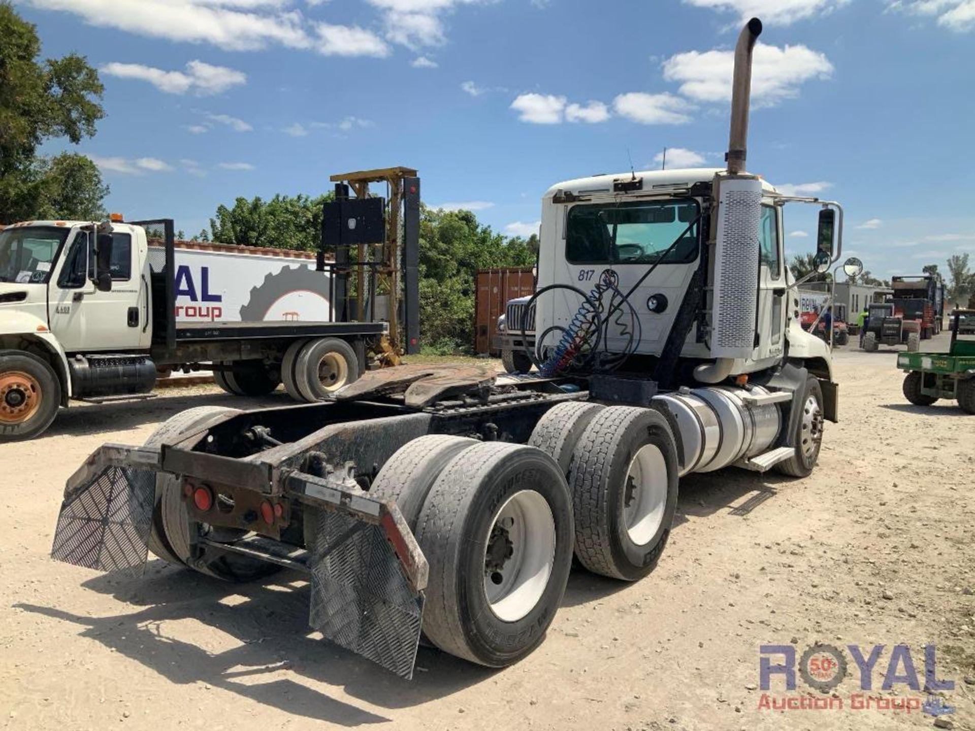 2008 Mack CXU613 Daycab T/A Truck Tractor - Image 5 of 42