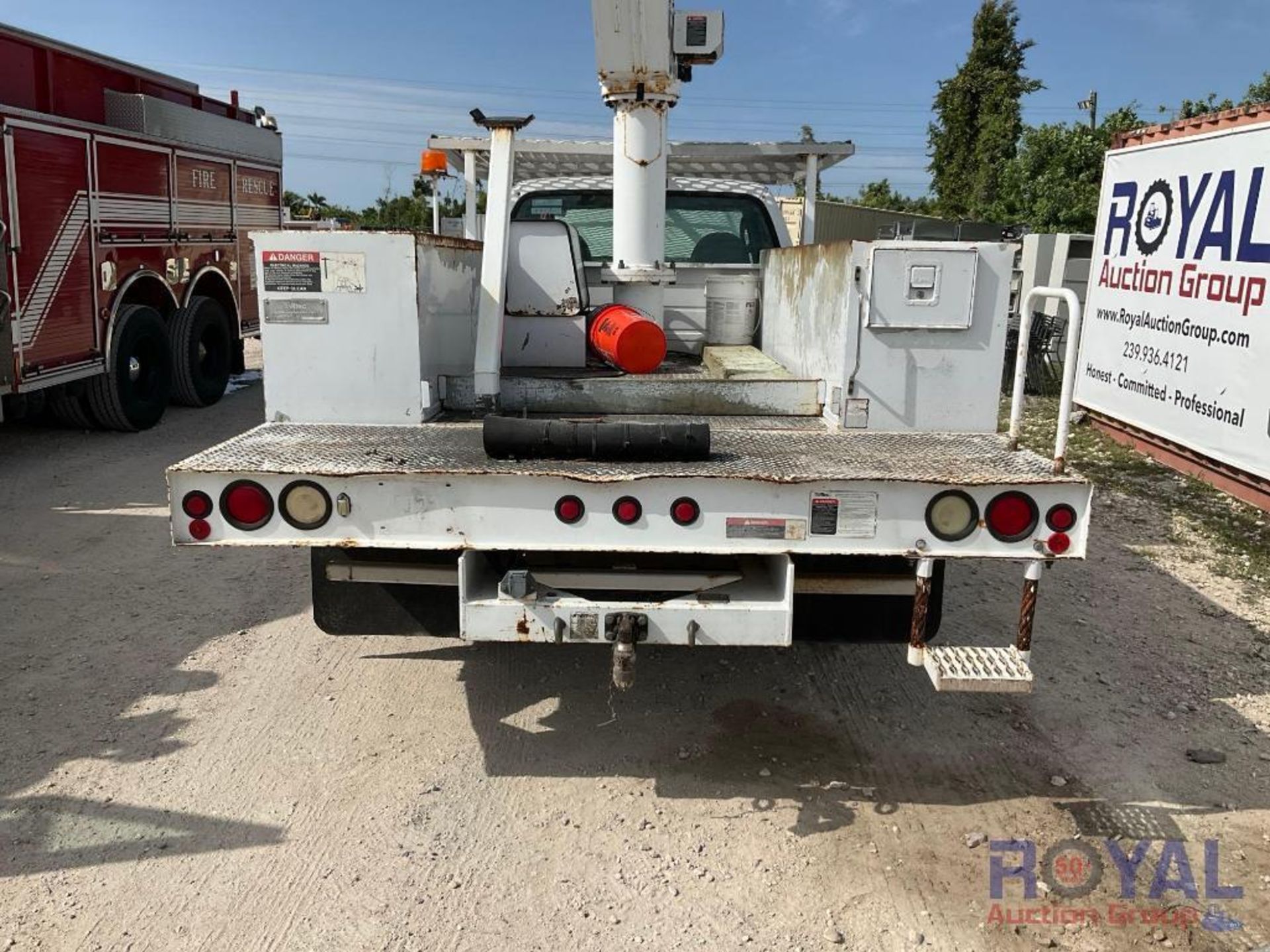 2004 Ford F550 Altec AT37-G Bucket Truck - Image 22 of 27