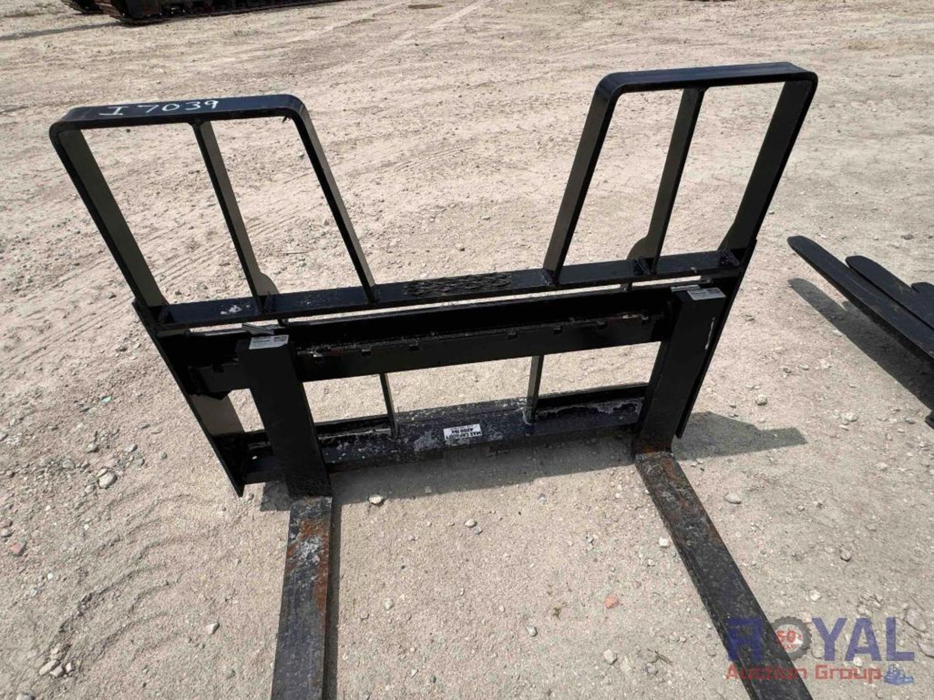 2024 Kivel 4200lbs Skid Steer Fork Attachment - Image 5 of 5