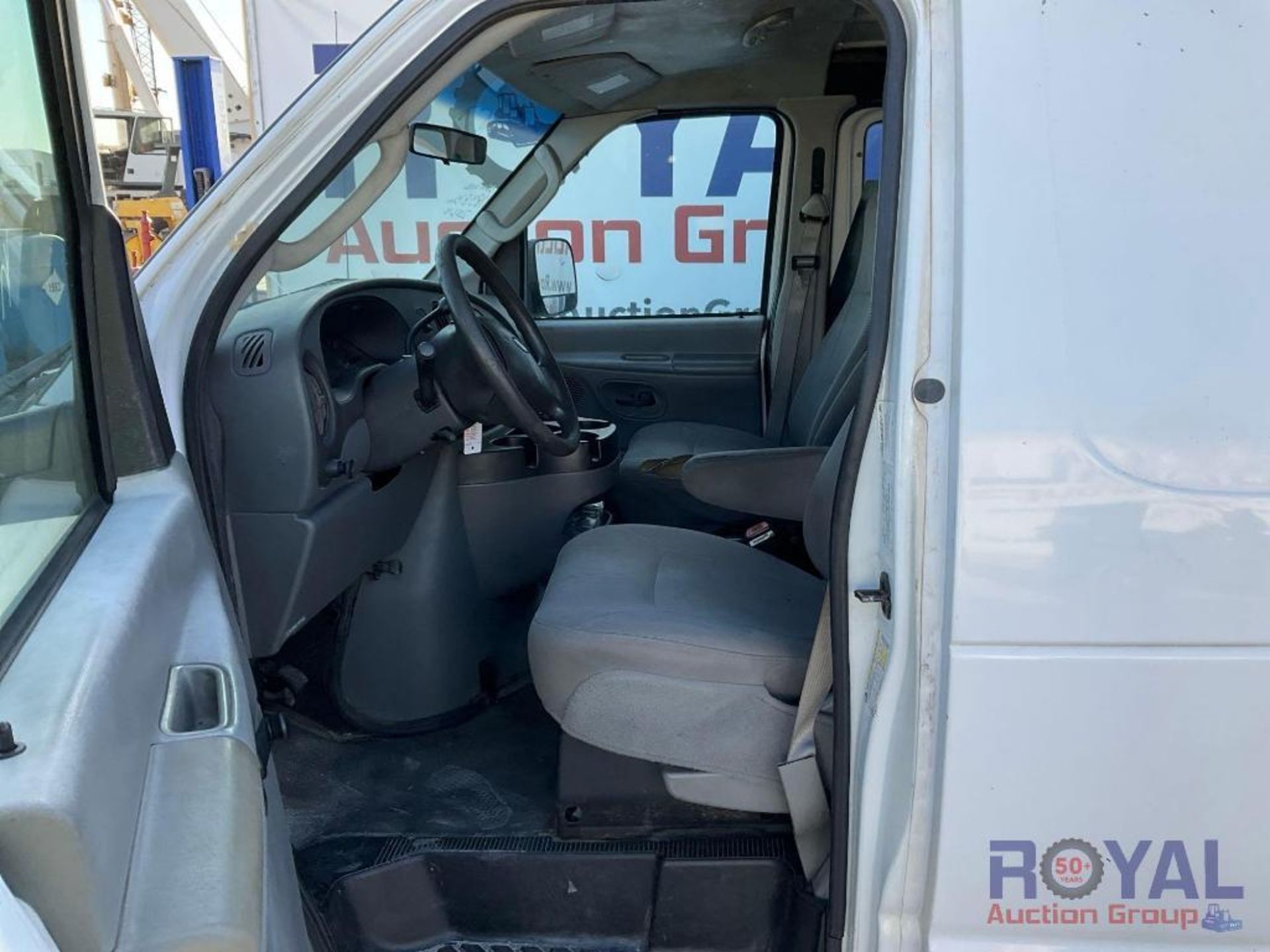 2006 Ford E350 Cargo Van - Image 12 of 36
