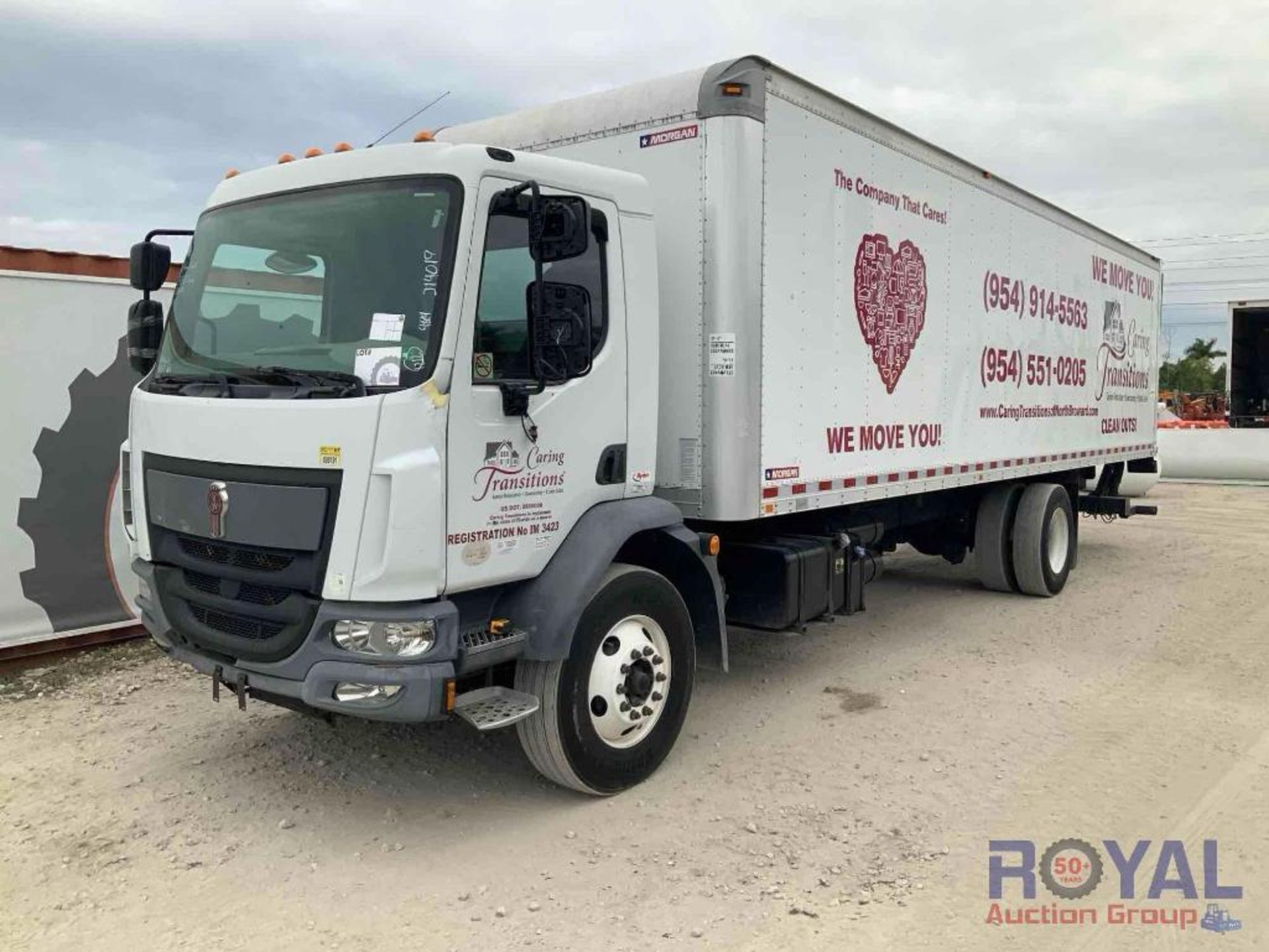 2016 Kenworth K270 30ft Box Truck