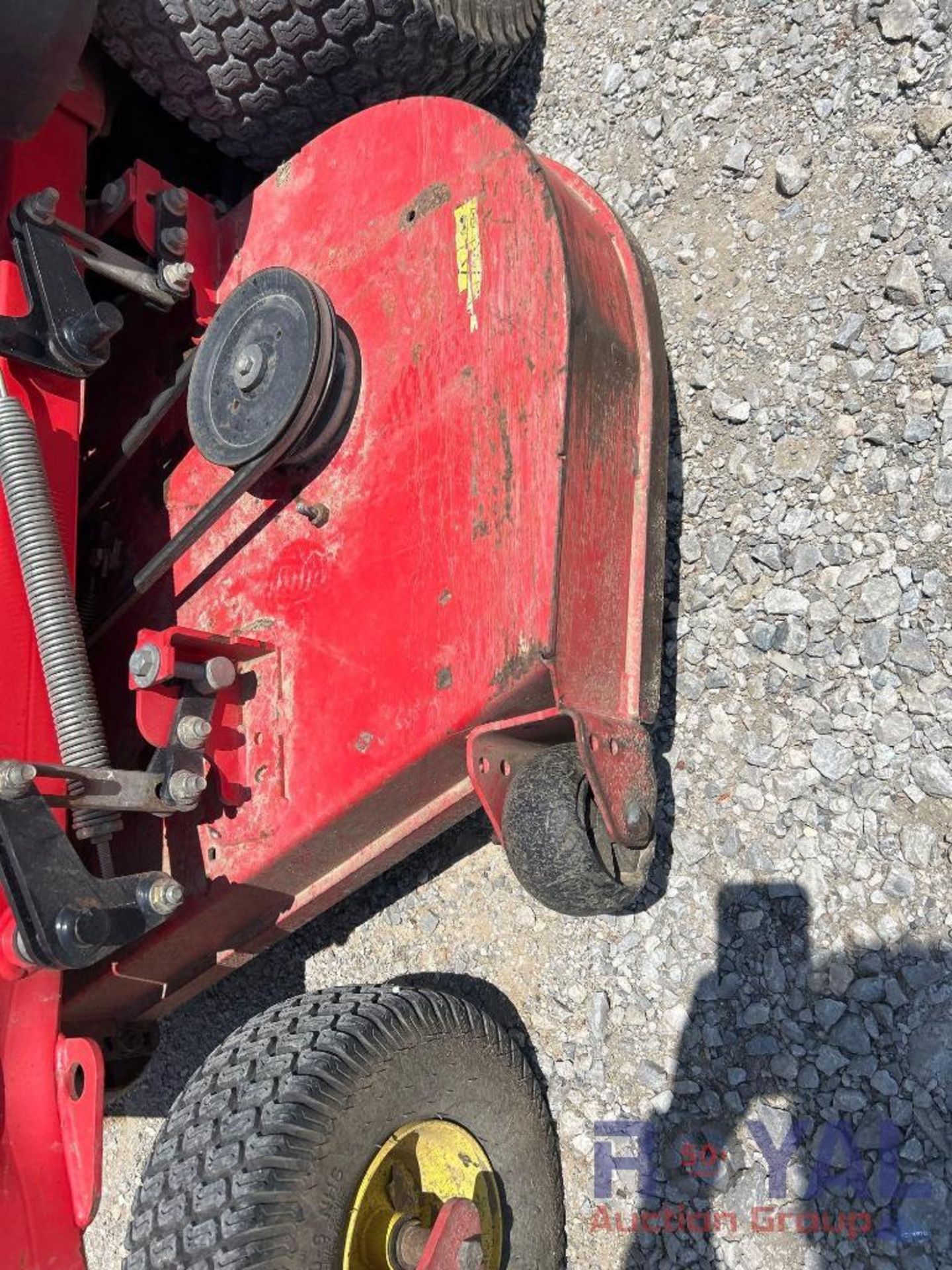 Gravely Pro Turn 460 60in Commercial Zero Turn Mower - Image 20 of 30