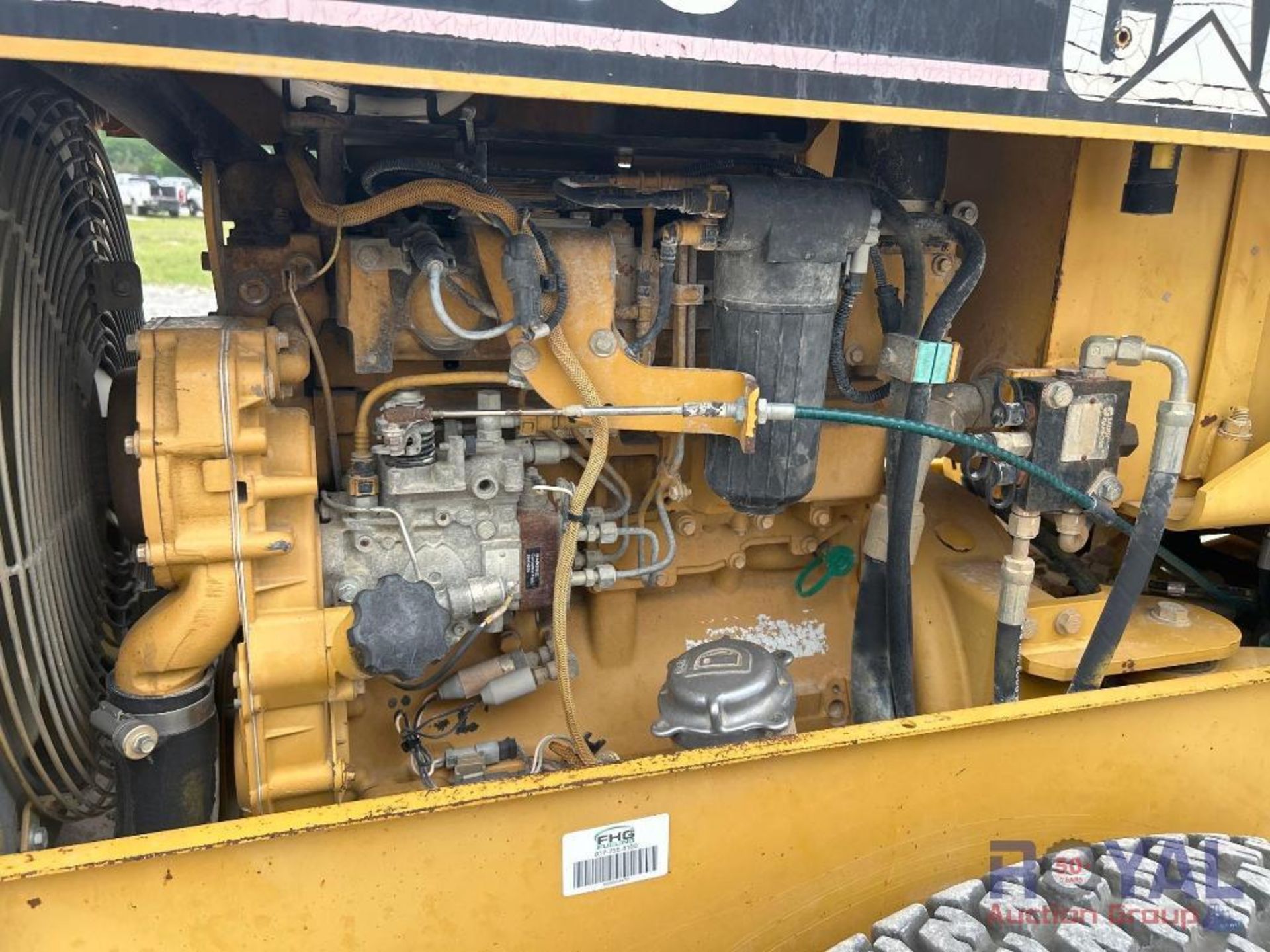 2005 Caterpillar CS-323C 50in Smooth Drum Vibratory Roller - Image 12 of 22