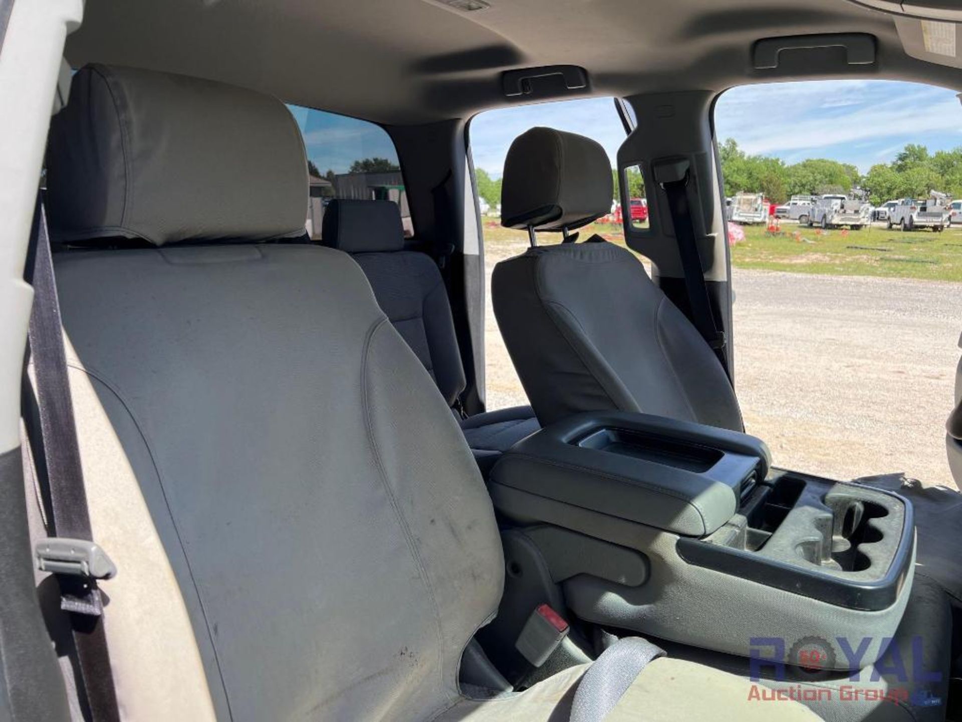 2017 Chevrolet Silverado 2500HD 4x4 Extended Cab Pickup Truck - Image 43 of 52