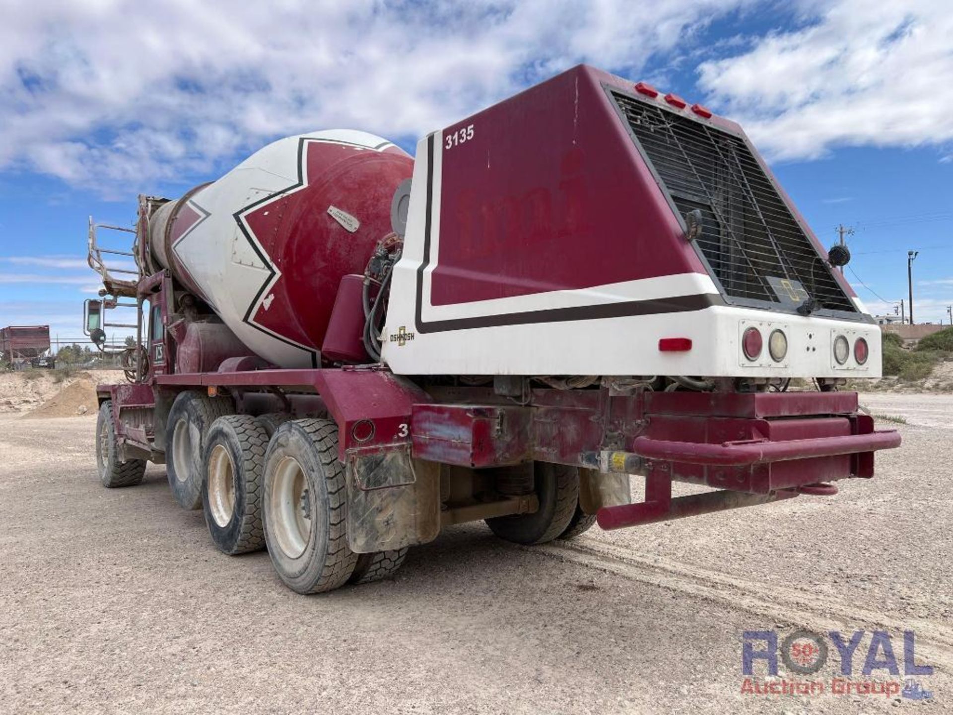 2005 Oshkosh S-series 6x6 Concrete Mixer Truck - Image 7 of 46