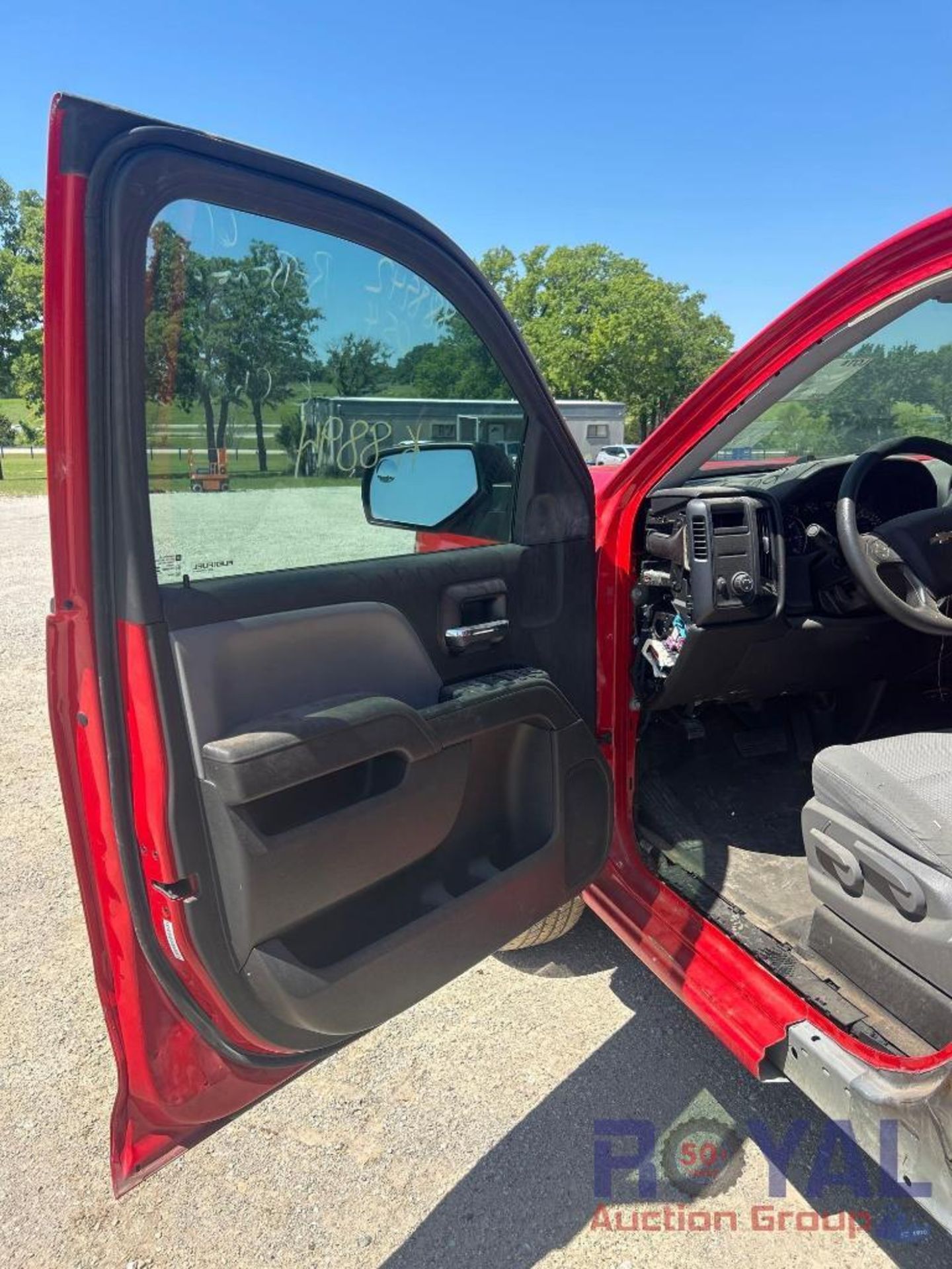 2018 Chevrolet Silverado Crew Cab Pickup Truck - Image 9 of 43