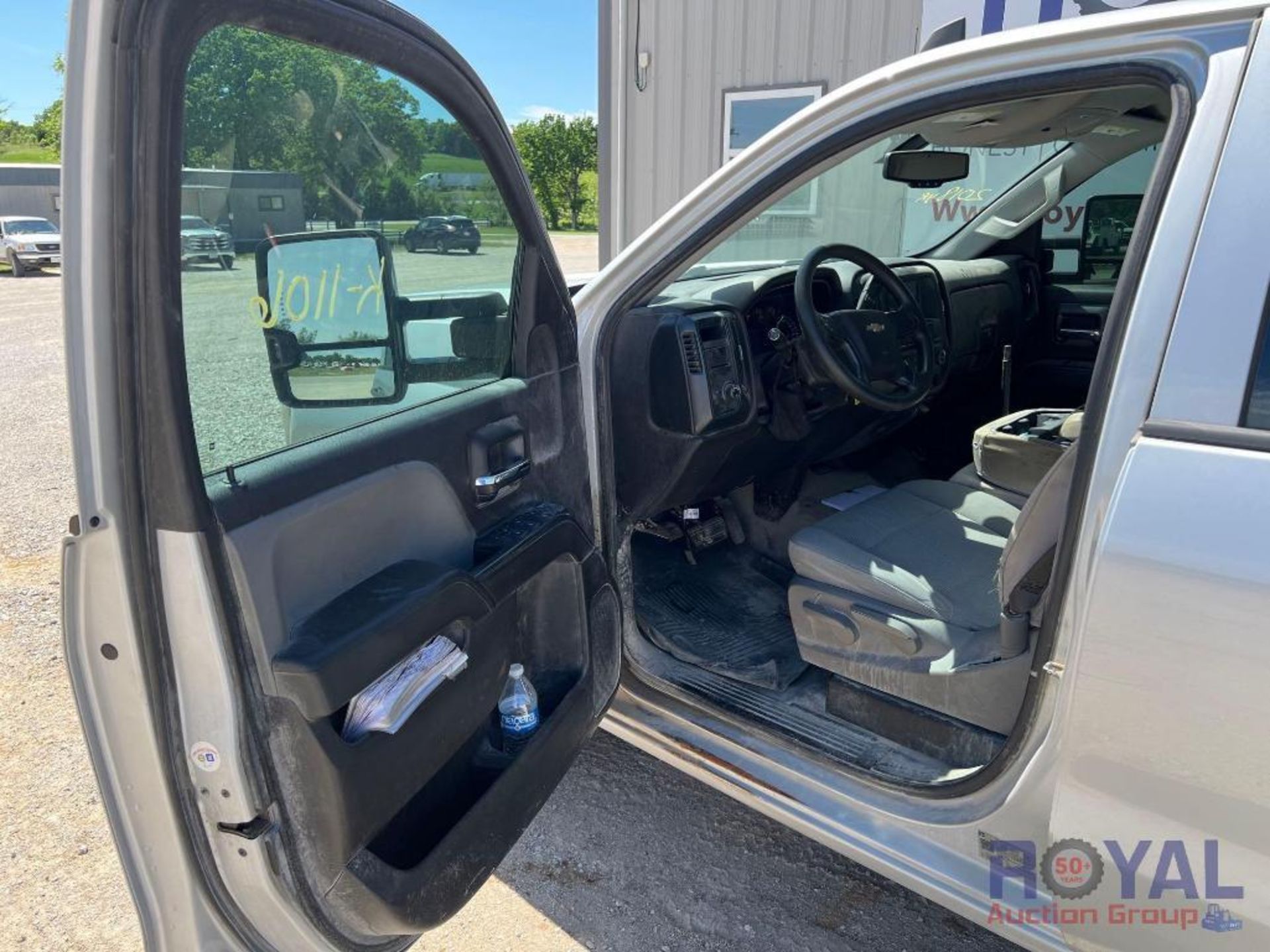 2018 Chevrolet Silverado Extended Cab Pickup Truck - Image 16 of 46