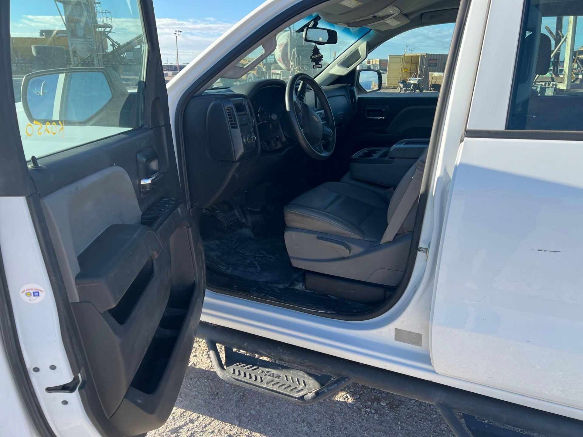 2016 Chevrolet Silverado 2500 HD Service Truck - Image 28 of 43