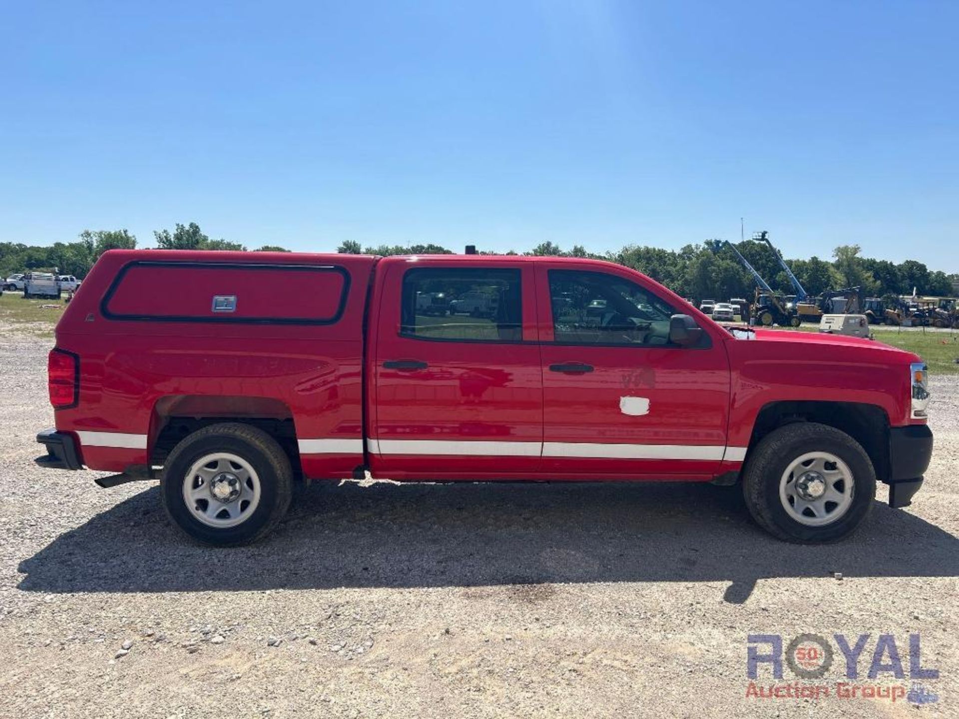 2018 Chevrolet Silverado Crew Cab Pickup Truck - Image 38 of 43