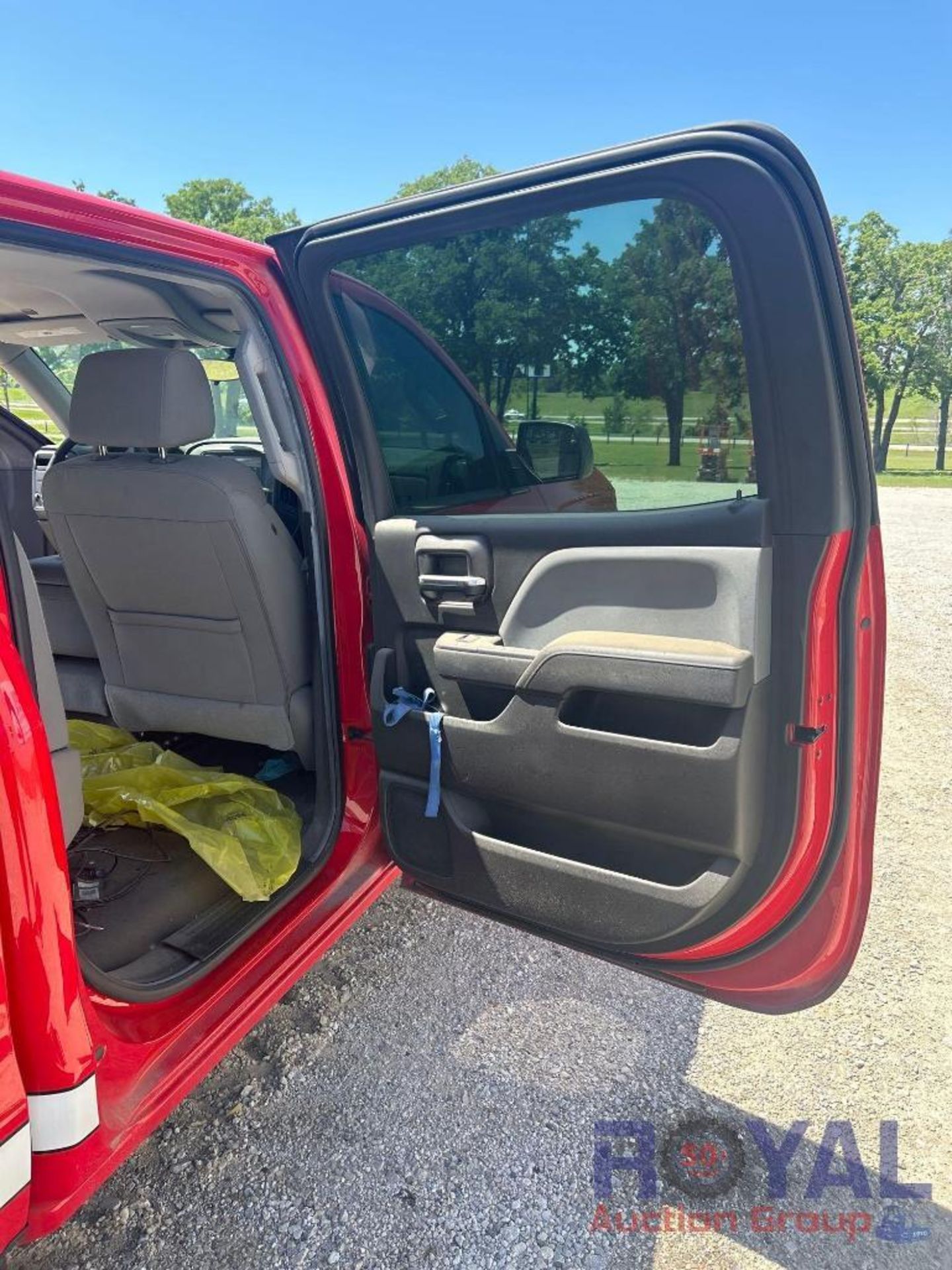 2018 Chevrolet Silverado Crew Cab Pickup Truck - Image 20 of 43