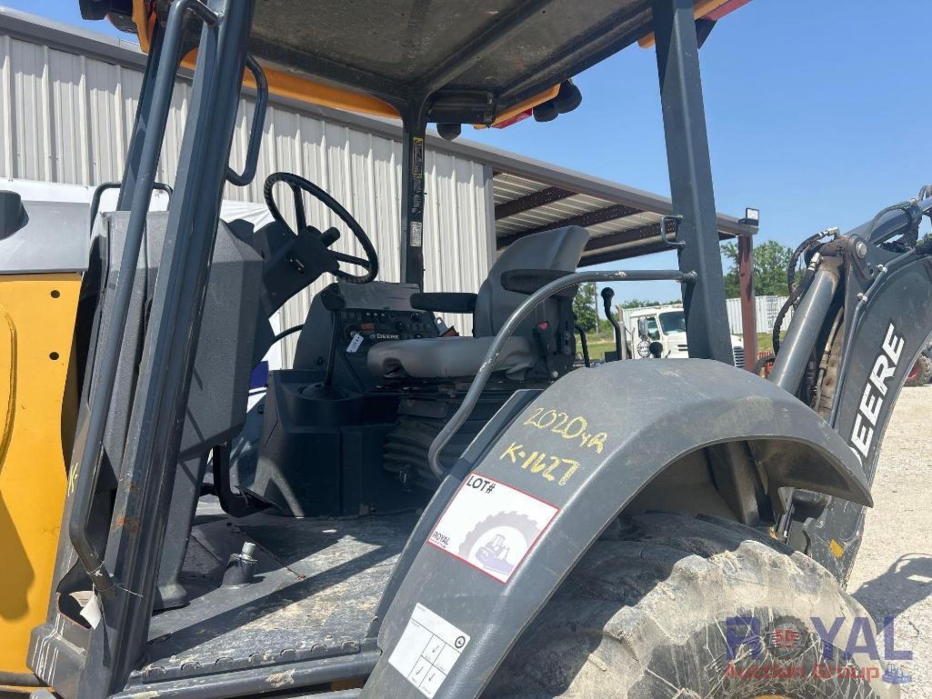 2020 John Deere 310L EP Loader Backhoe - Image 7 of 33