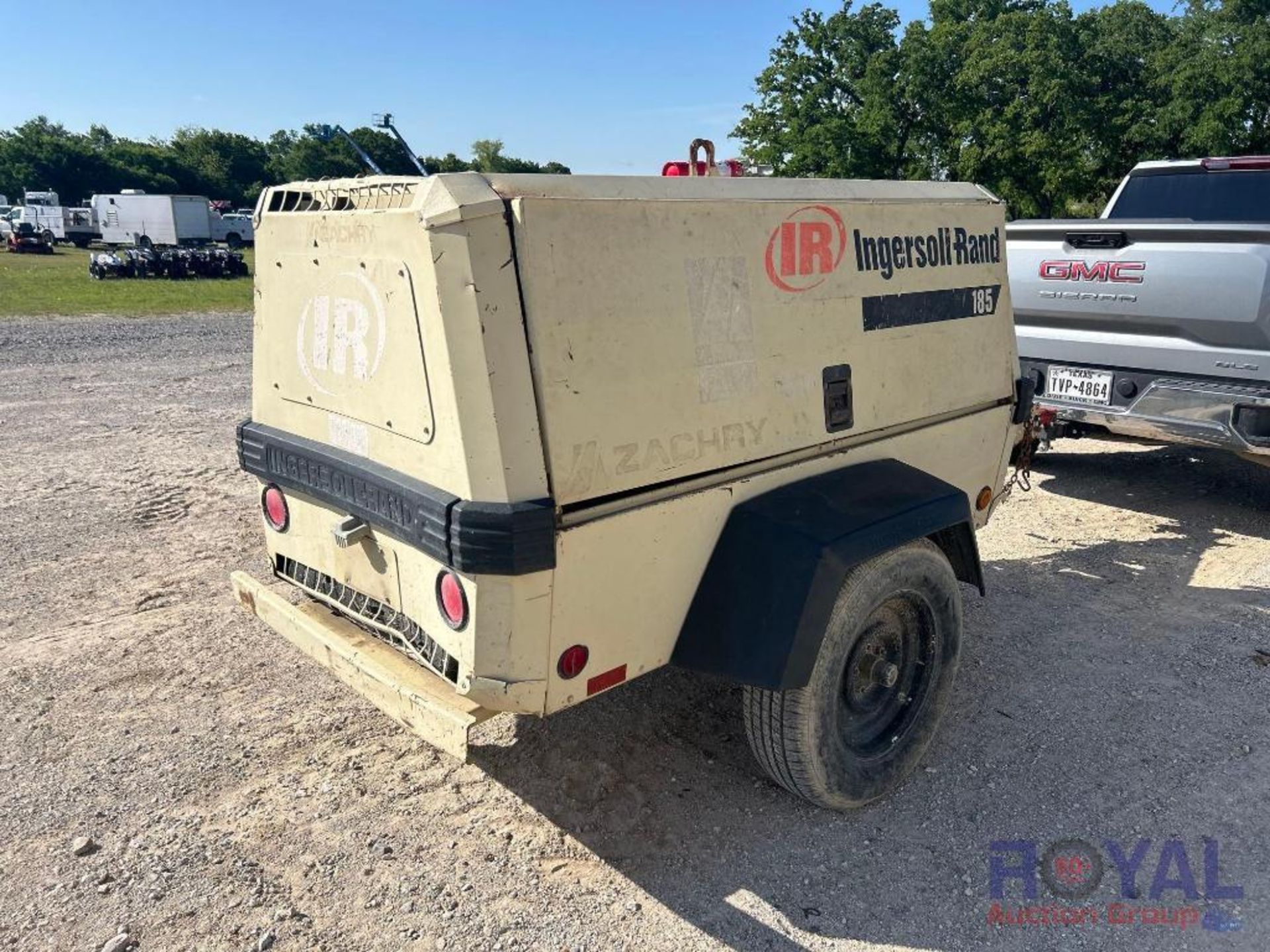 2001 Ingersoll Rand 185 CFM Towable Air Compressor - Image 3 of 19