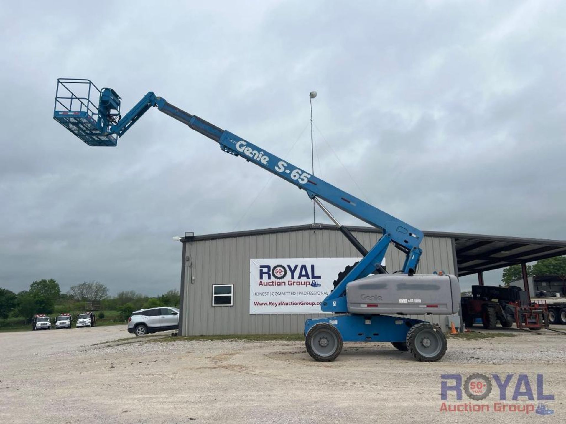 2010 Genie S-65 4x4 Telescopic Boom Lift - Image 12 of 57