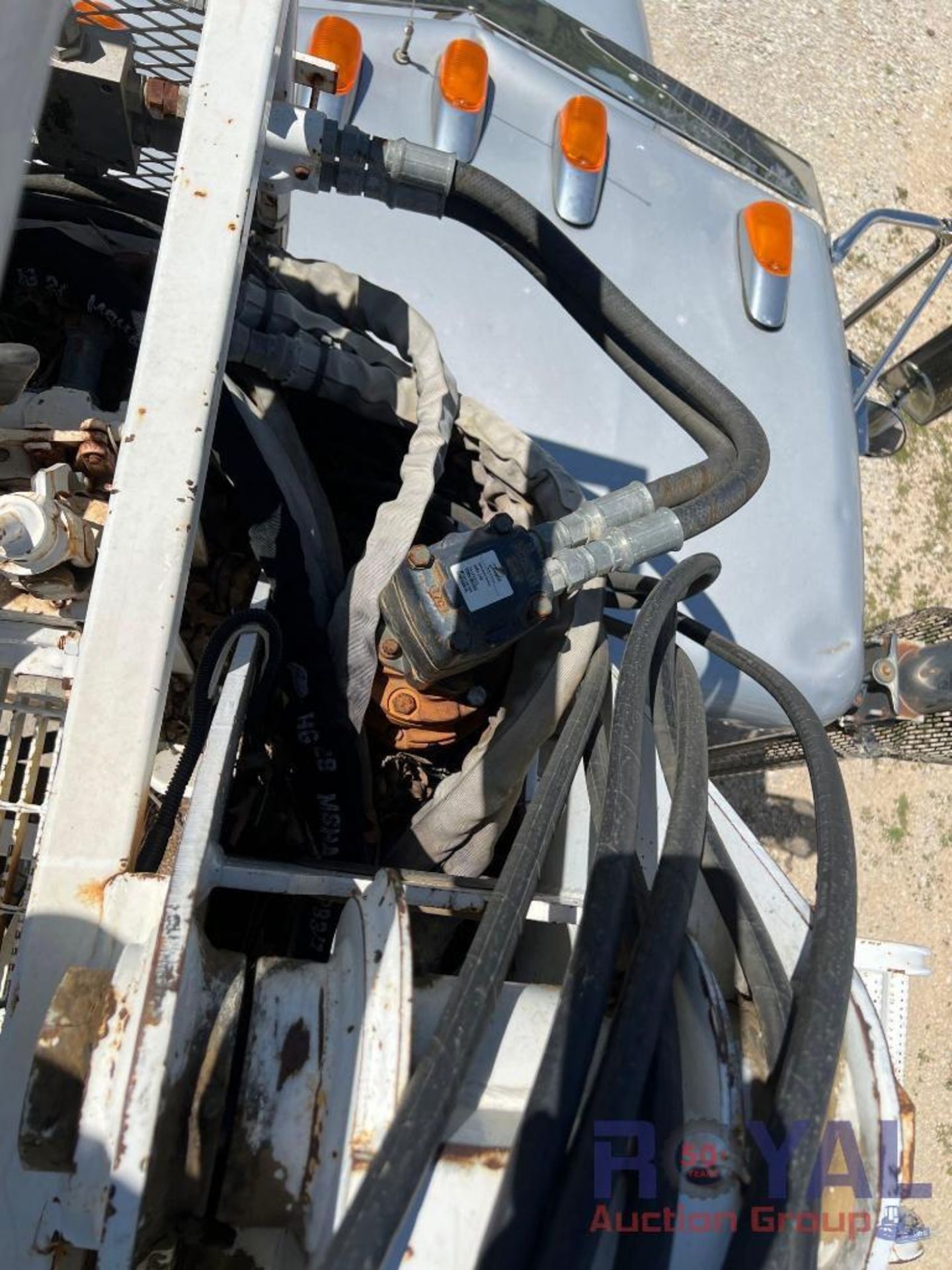 2015 Peterbilt 382 Hood 7000 Dump Grapple Truck - Image 26 of 58