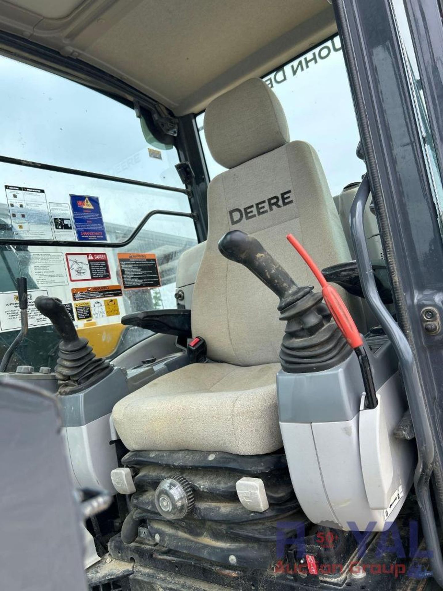 2018 John Deere 75G Hydraulic Excavator - Image 8 of 47