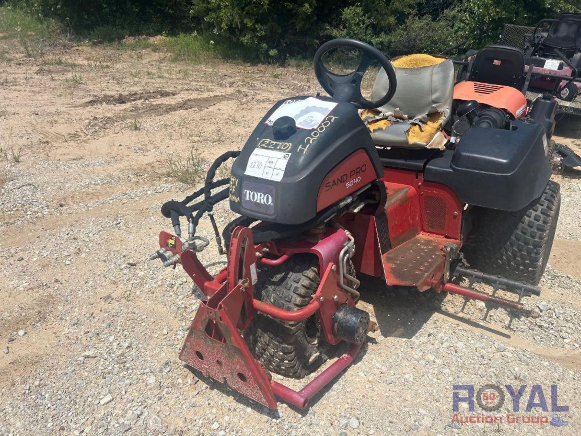 Toro Sand Pro 5040 - Image 2 of 12