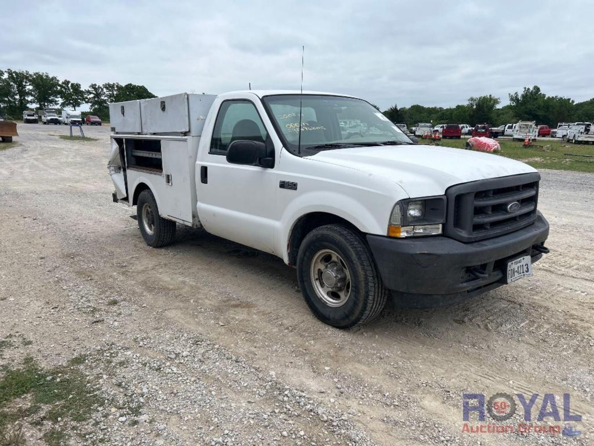 2003 Ford F350 Super Duty Service Truck - Image 2 of 29