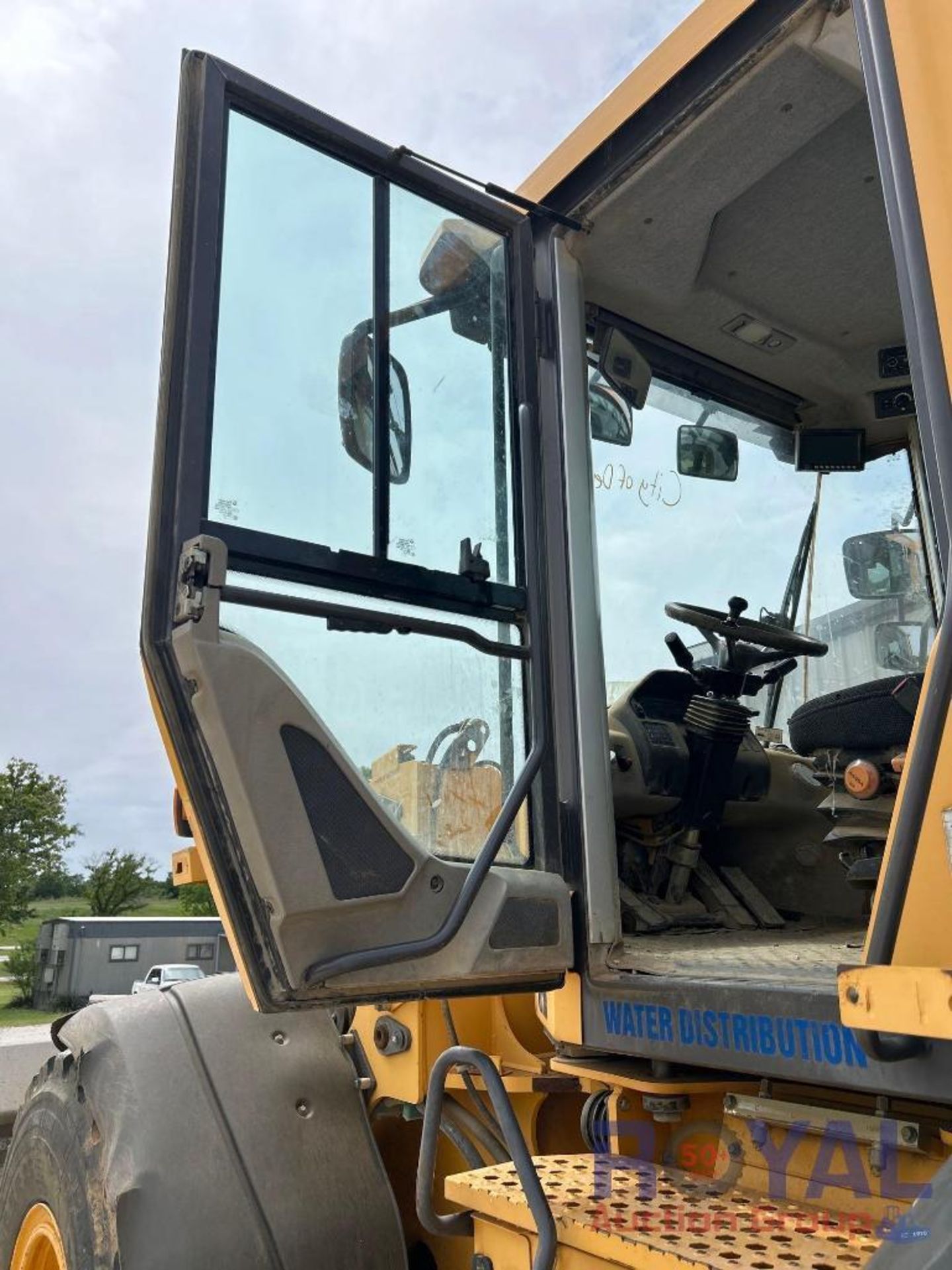 2013 Volvo L70G Wheel Loader - Image 7 of 47