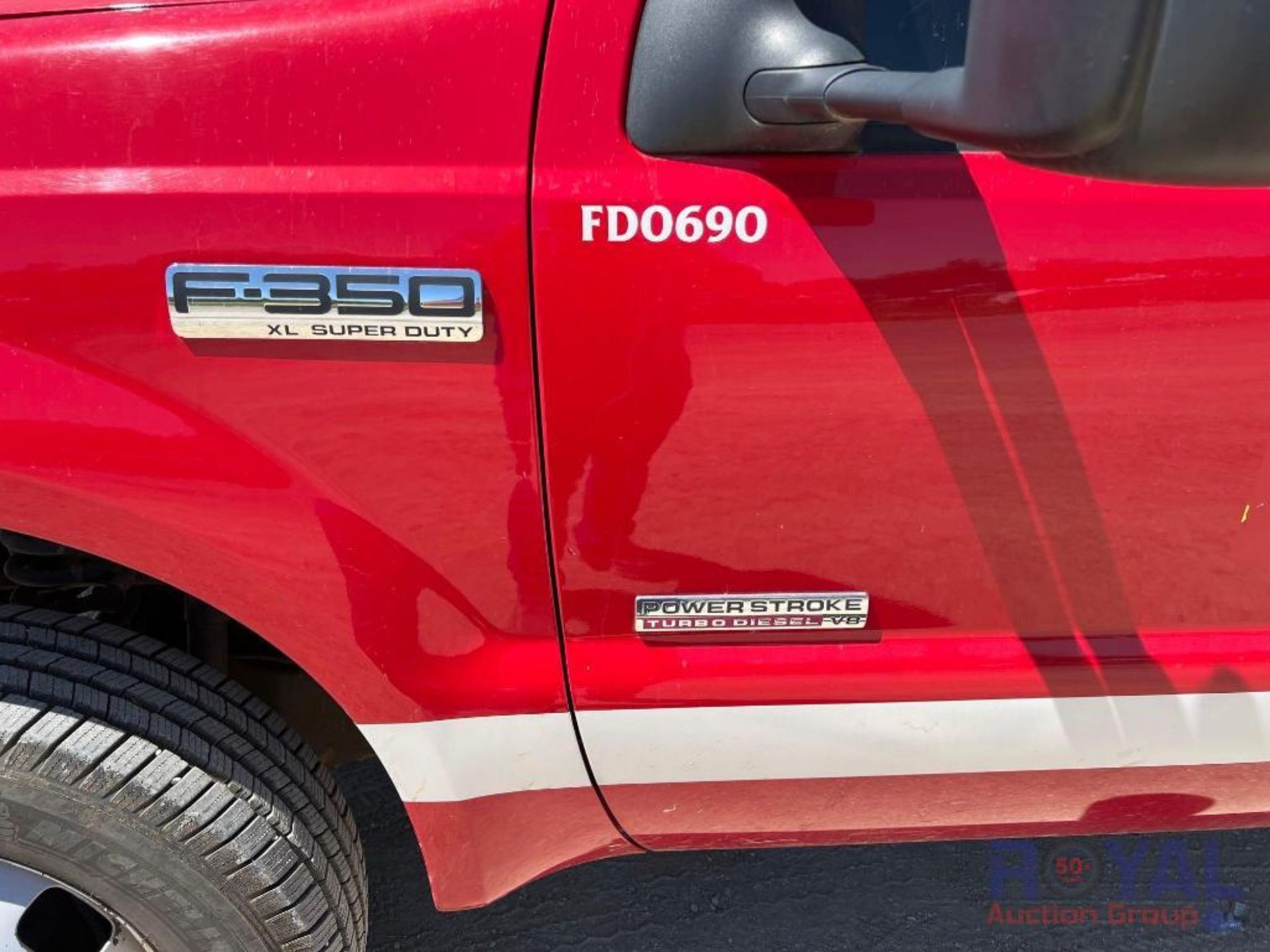 2007 Ford F350 4x4 Crew Cab Service Truck - Image 7 of 48